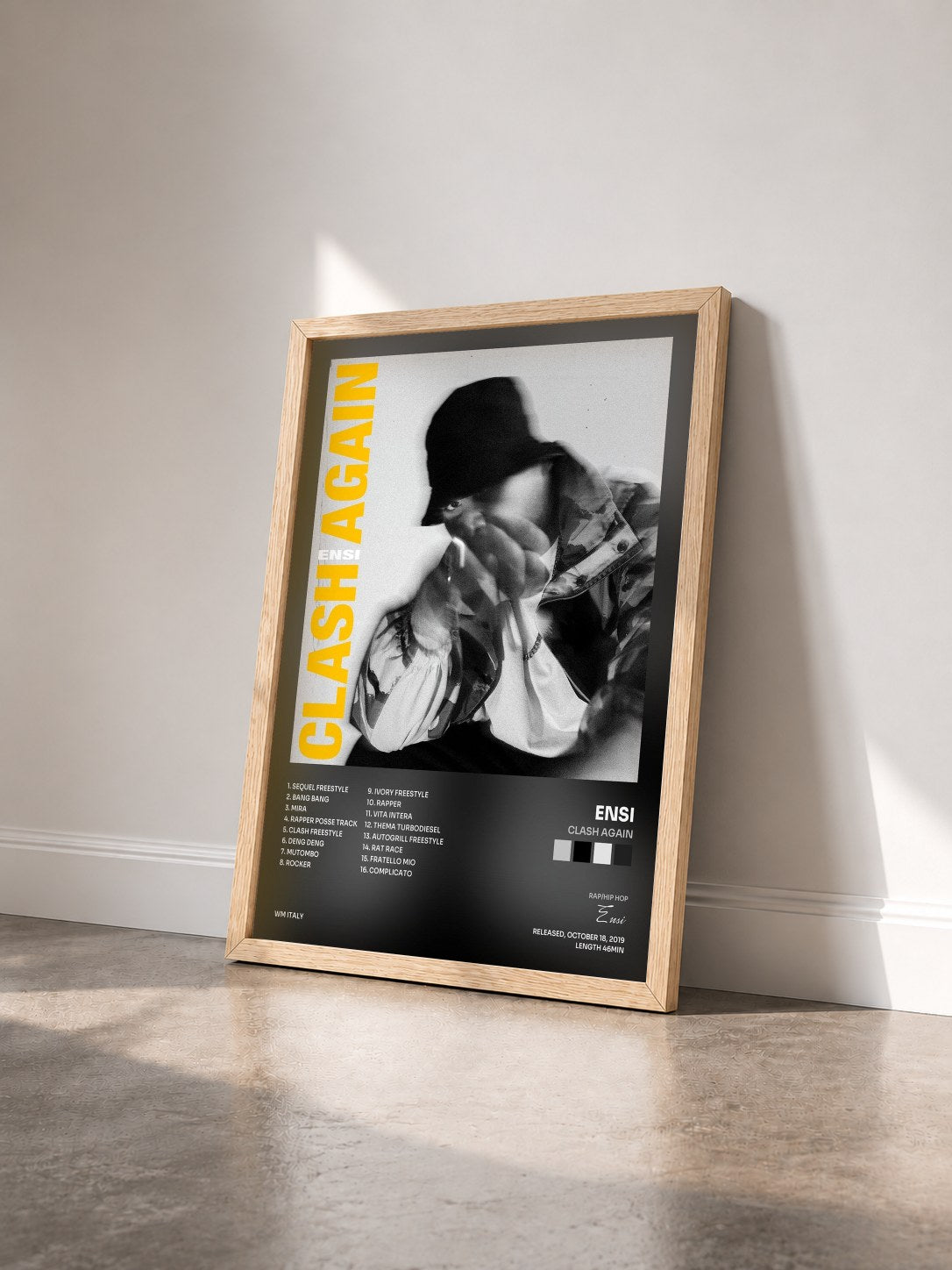#bois Tableau de l'album CLASH AGAIN de Ensi vu de trois quarts, cadre en bois brut