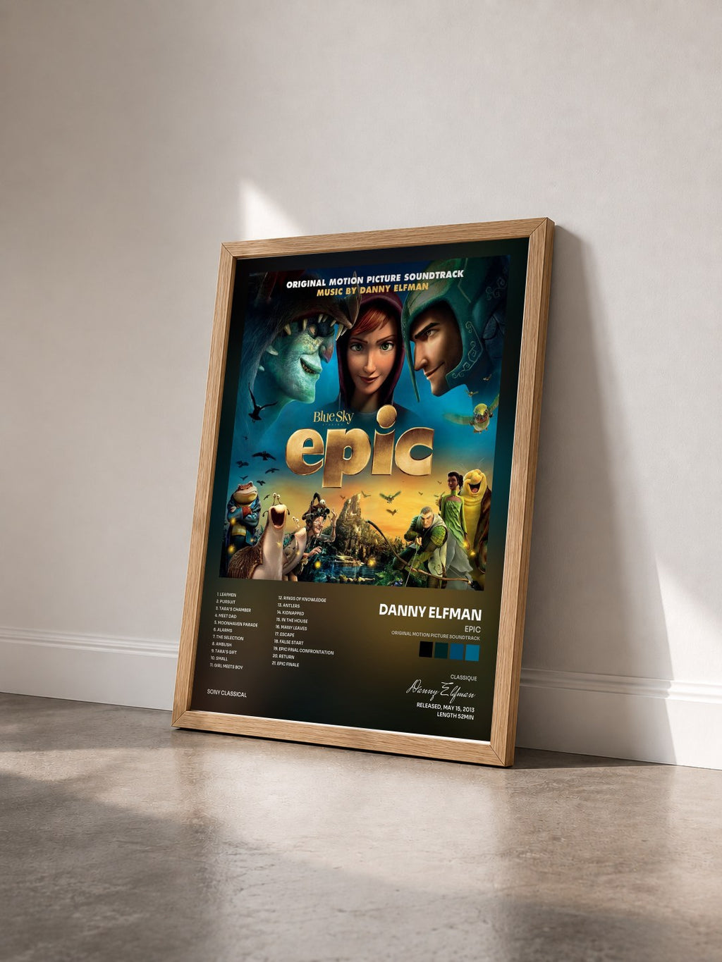 #bois Tableau de l'album Epic (Original Motion Picture Soundtrack) de Danny Elfman vu de trois quarts, cadre en bois brut