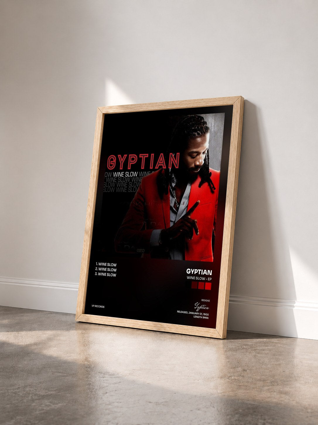 #bois Tableau de l'album Wine Slow - EP de Gyptian vu de trois quarts, cadre en bois brut