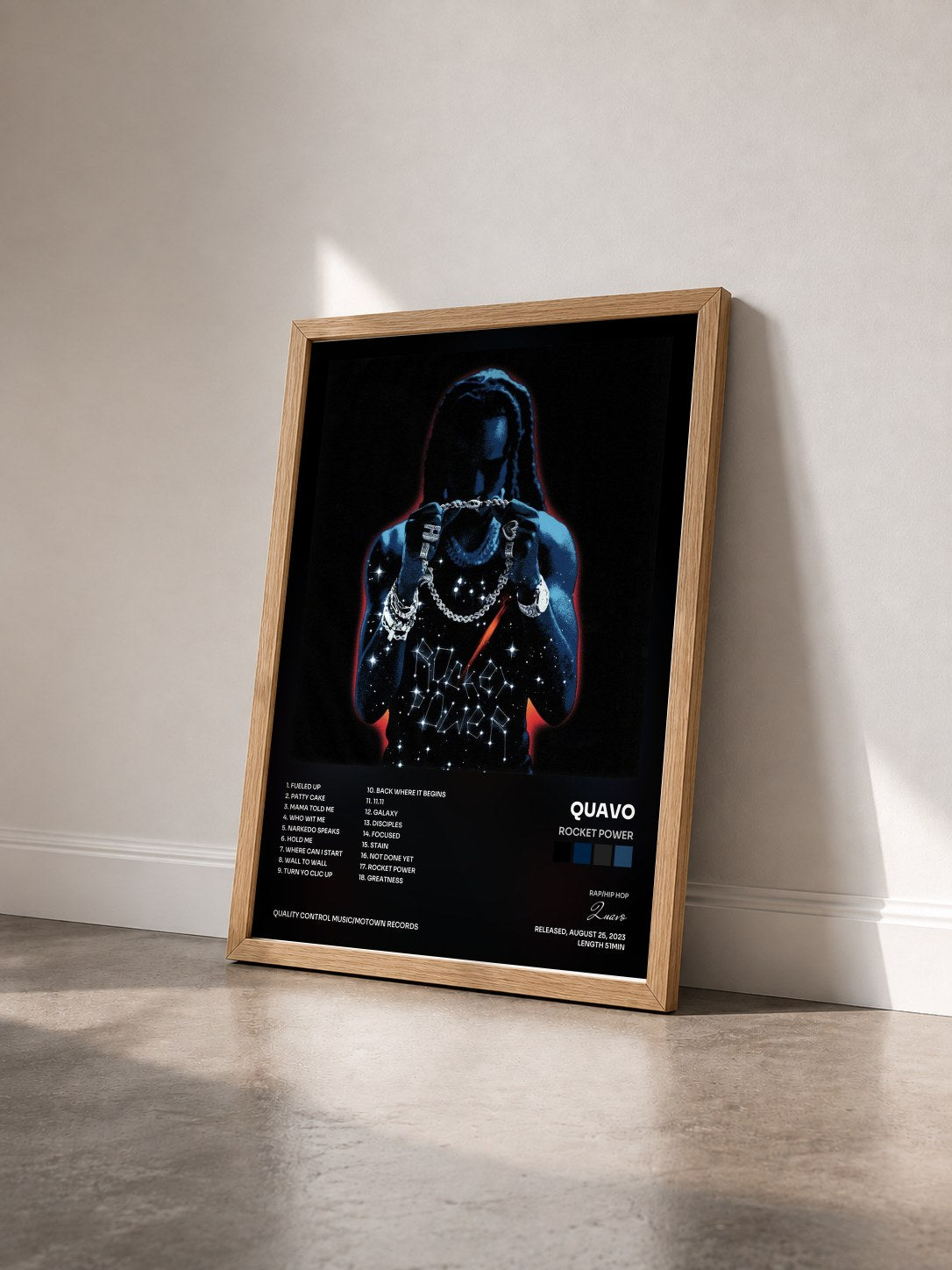 #bois Tableau de l'album Rocket Power de Quavo vu de trois quarts, cadre en bois brut