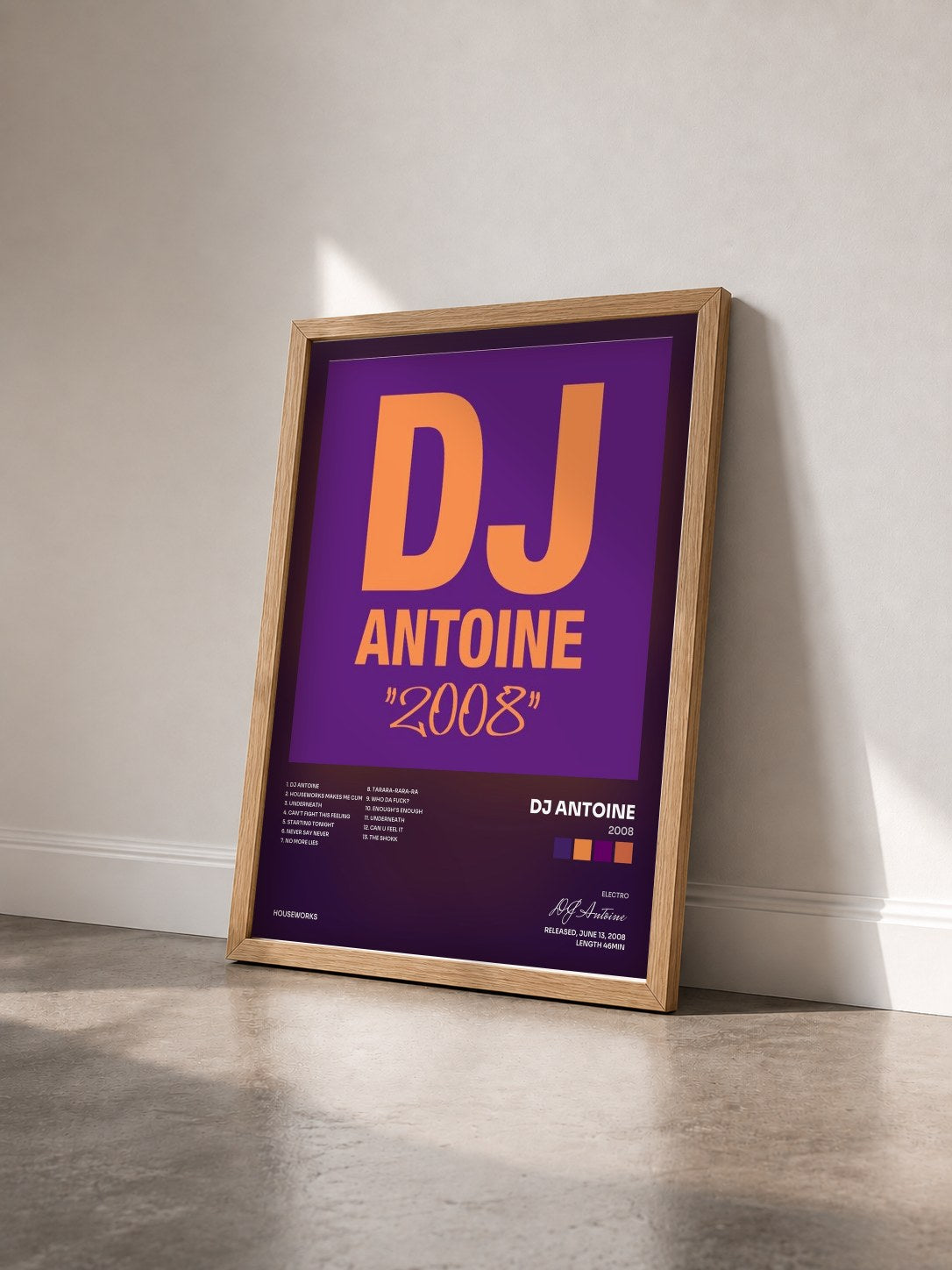 #bois Tableau de l'album 2008 de DJ Antoine vu de trois quarts, cadre en bois brut