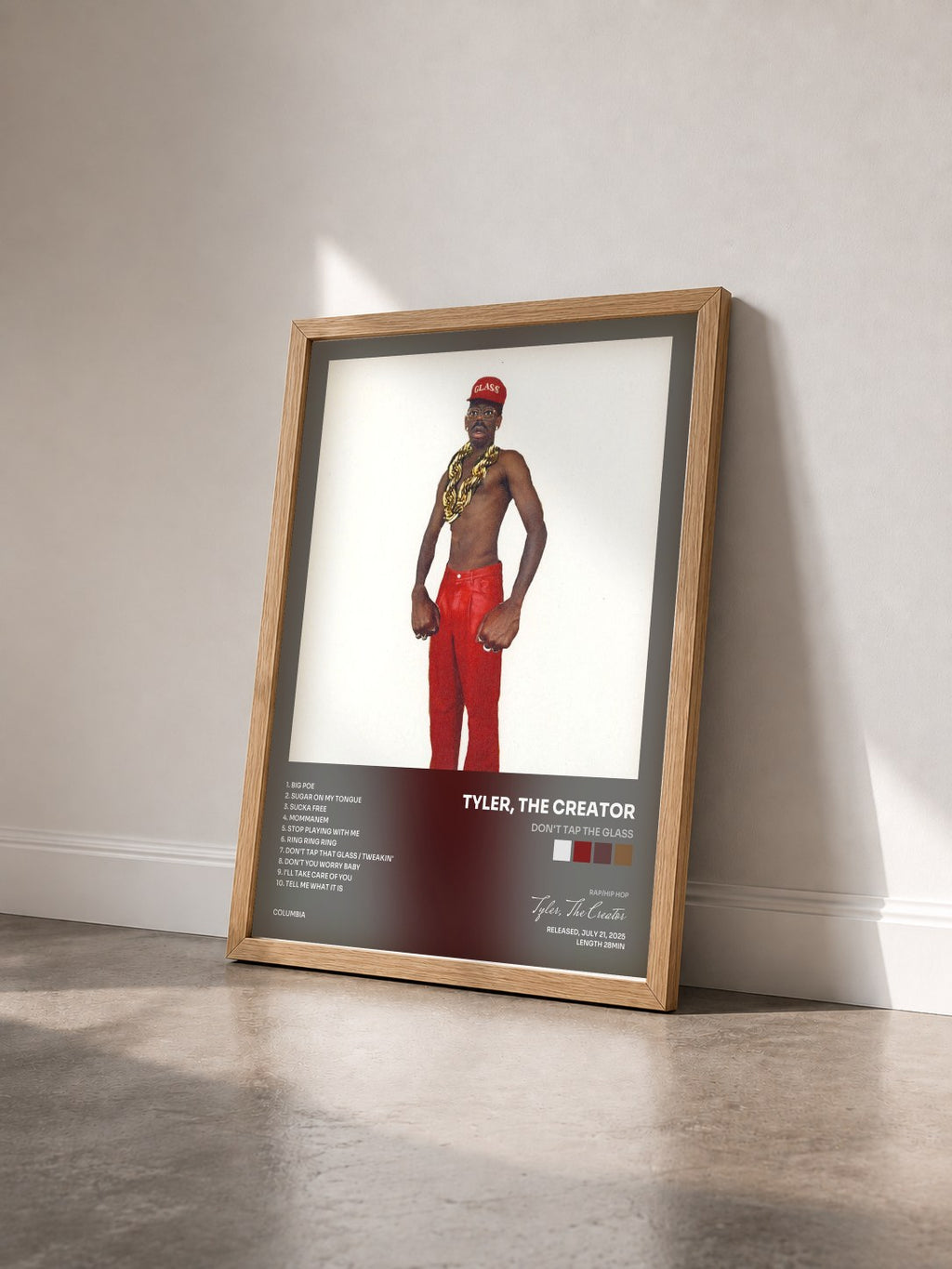 #bois Tableau de l'album DON'T TAP THE GLASS de Tyler, The Creator vu de trois quarts, cadre en bois brut
