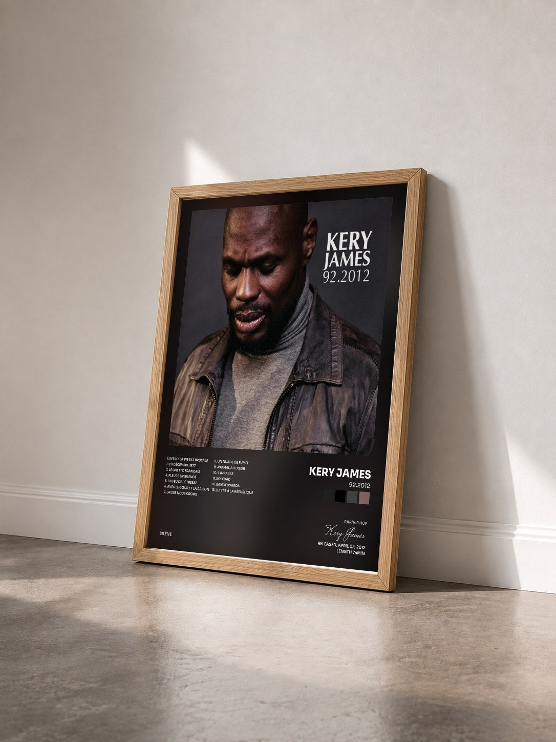 #bois Tableau de l'album 92.2012 de Kery James vu de trois quarts, cadre en bois brut