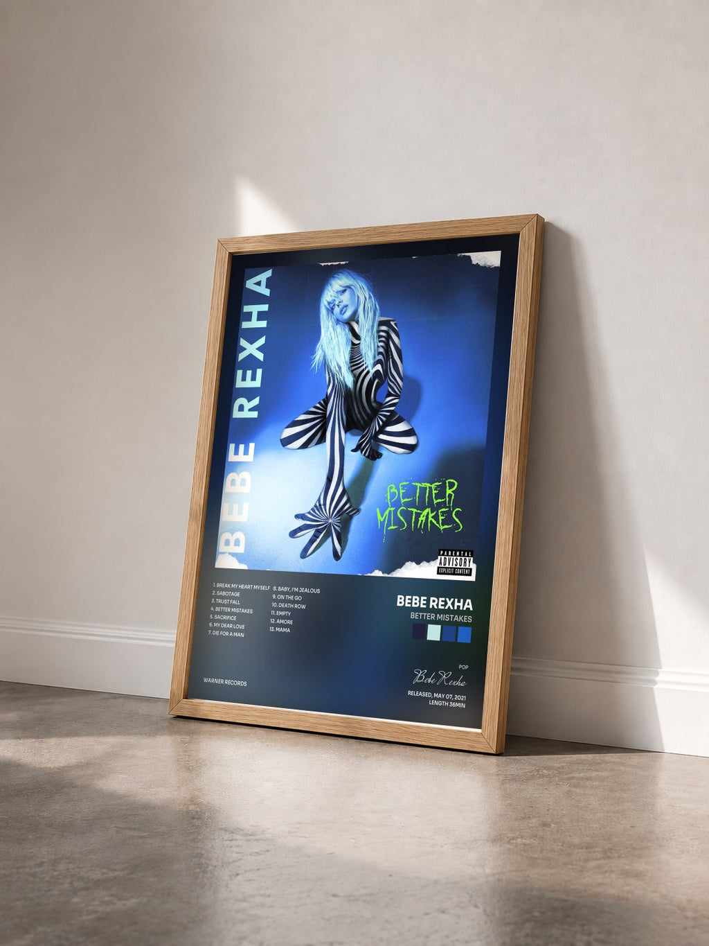 #bois Tableau de l'album Better Mistakes de Bebe Rexha vu de trois quarts, cadre en bois brut