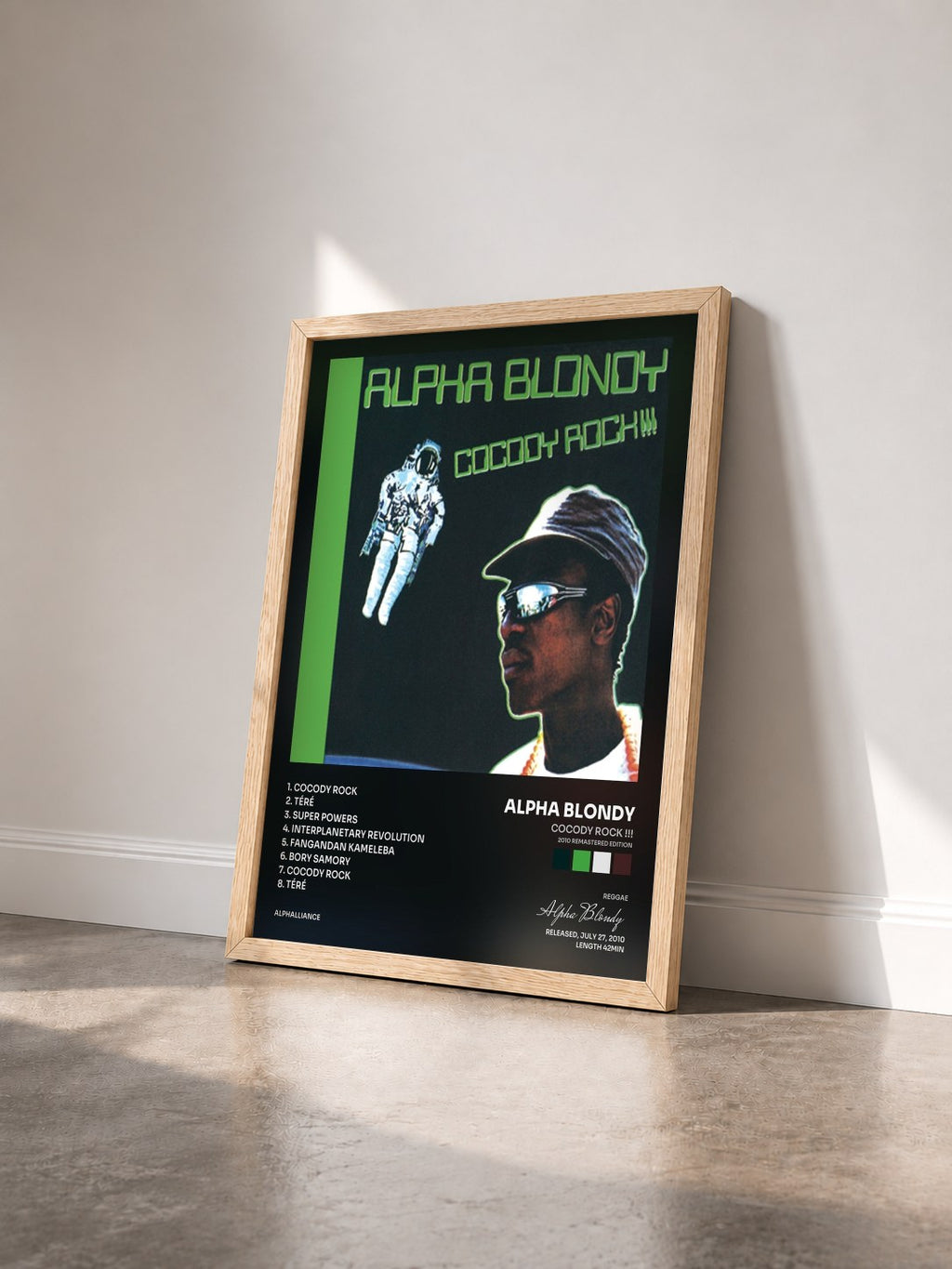 #bois Tableau de l'album Cocody Rock !!! (2010 Remastered Edition) de Alpha Blondy vu de trois quarts, cadre en bois brut