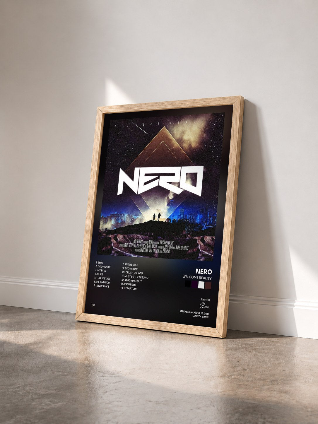 #bois Tableau de l'album Welcome Reality de Nero vu de trois quarts, cadre en bois brut