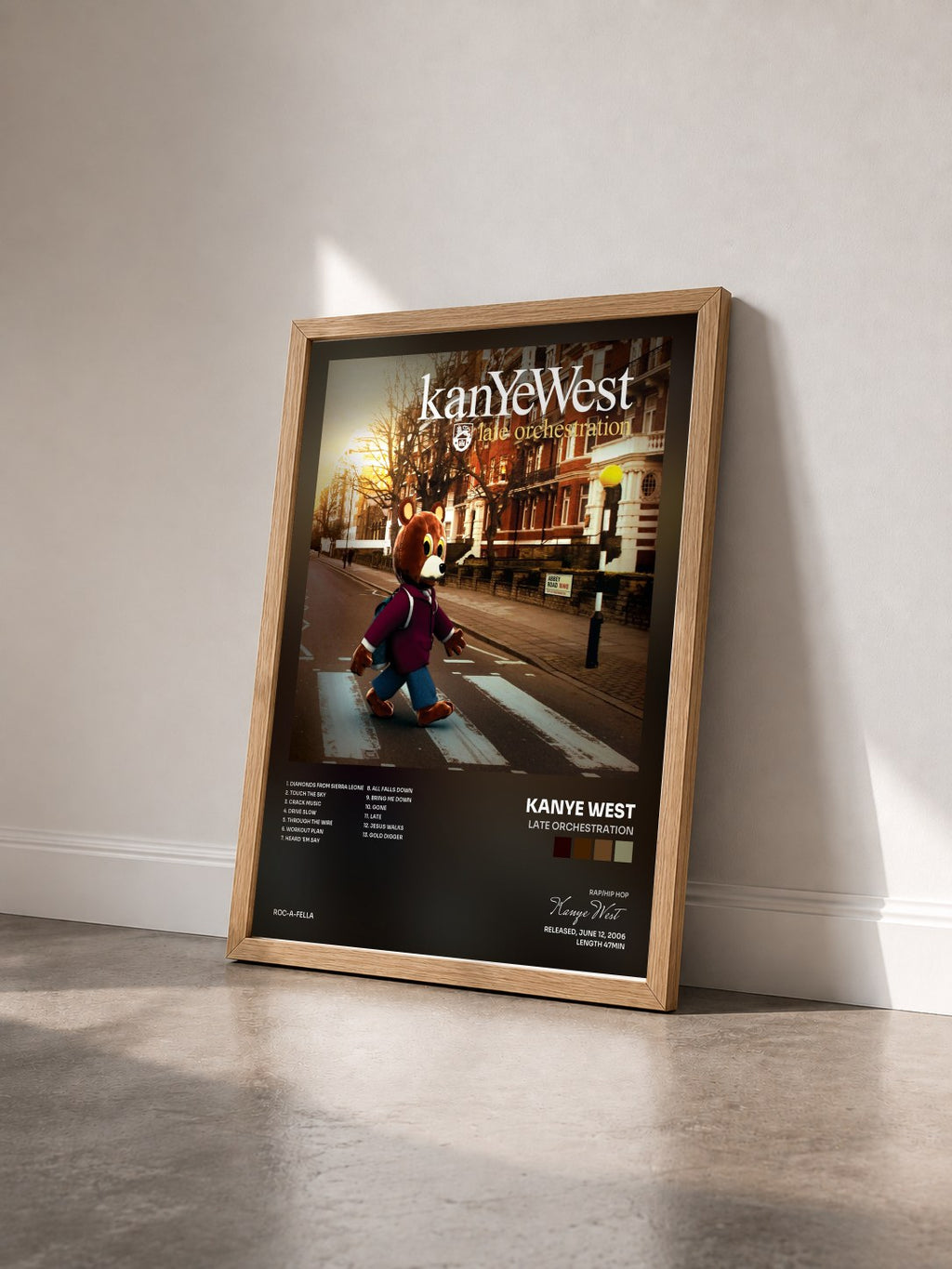 #bois Tableau de l'album Late Orchestration de Kanye West vu de trois quarts, cadre en bois brut
