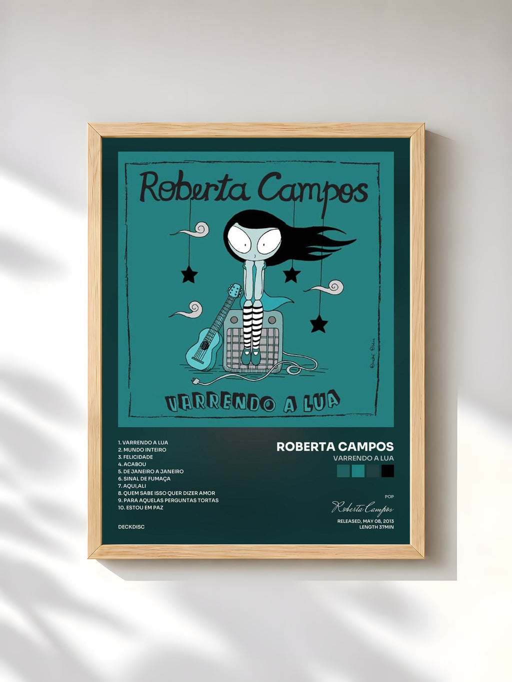 #bois Tableau de l'album Varrendo a Lua de Roberta Campos, cadre en bois brut, imprimé et encadré en France
