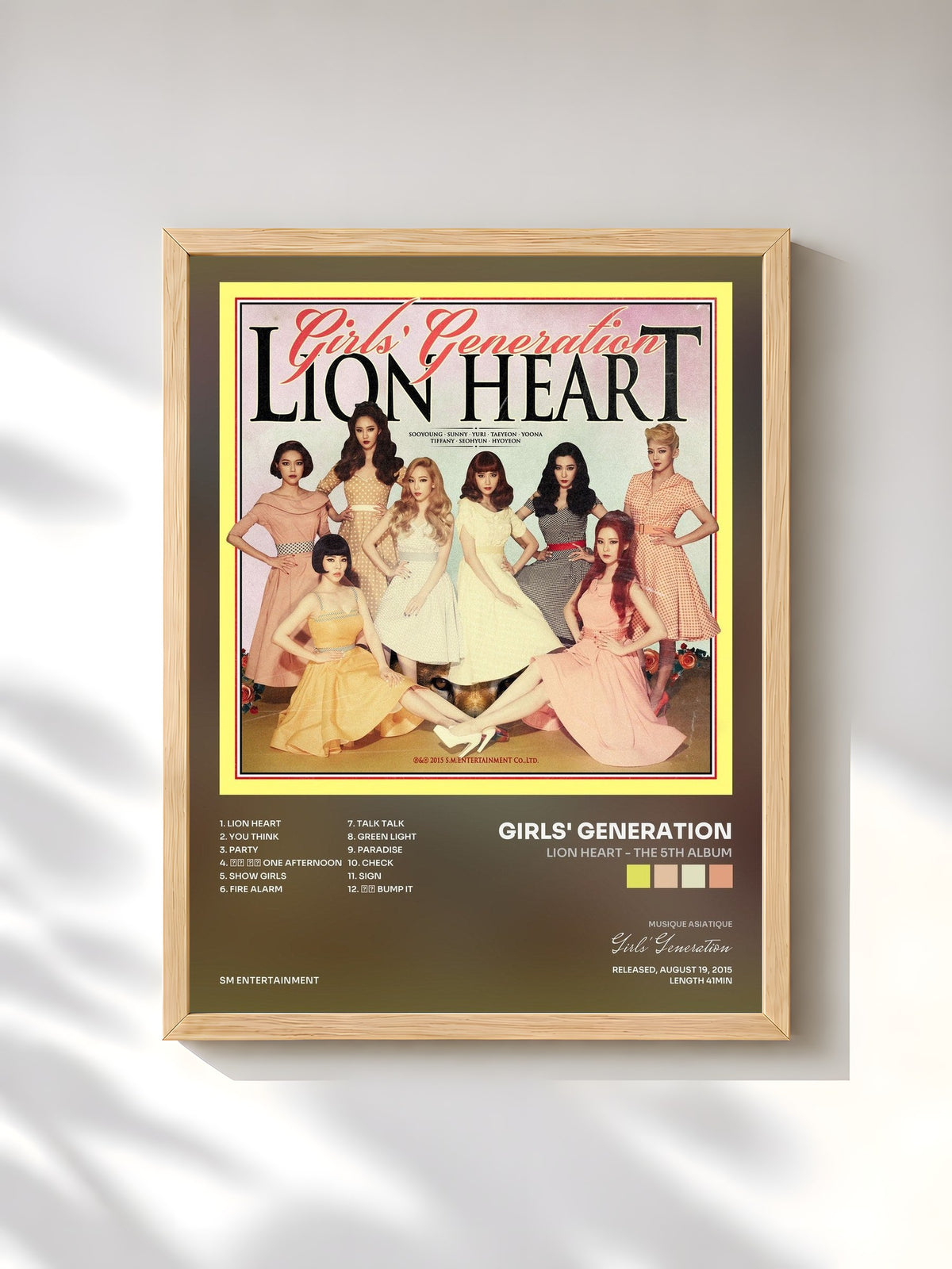 #bois Tableau de l'album Lion Heart - The 5th Album de Girls' Generation, cadre en bois brut, imprimé et encadré en France