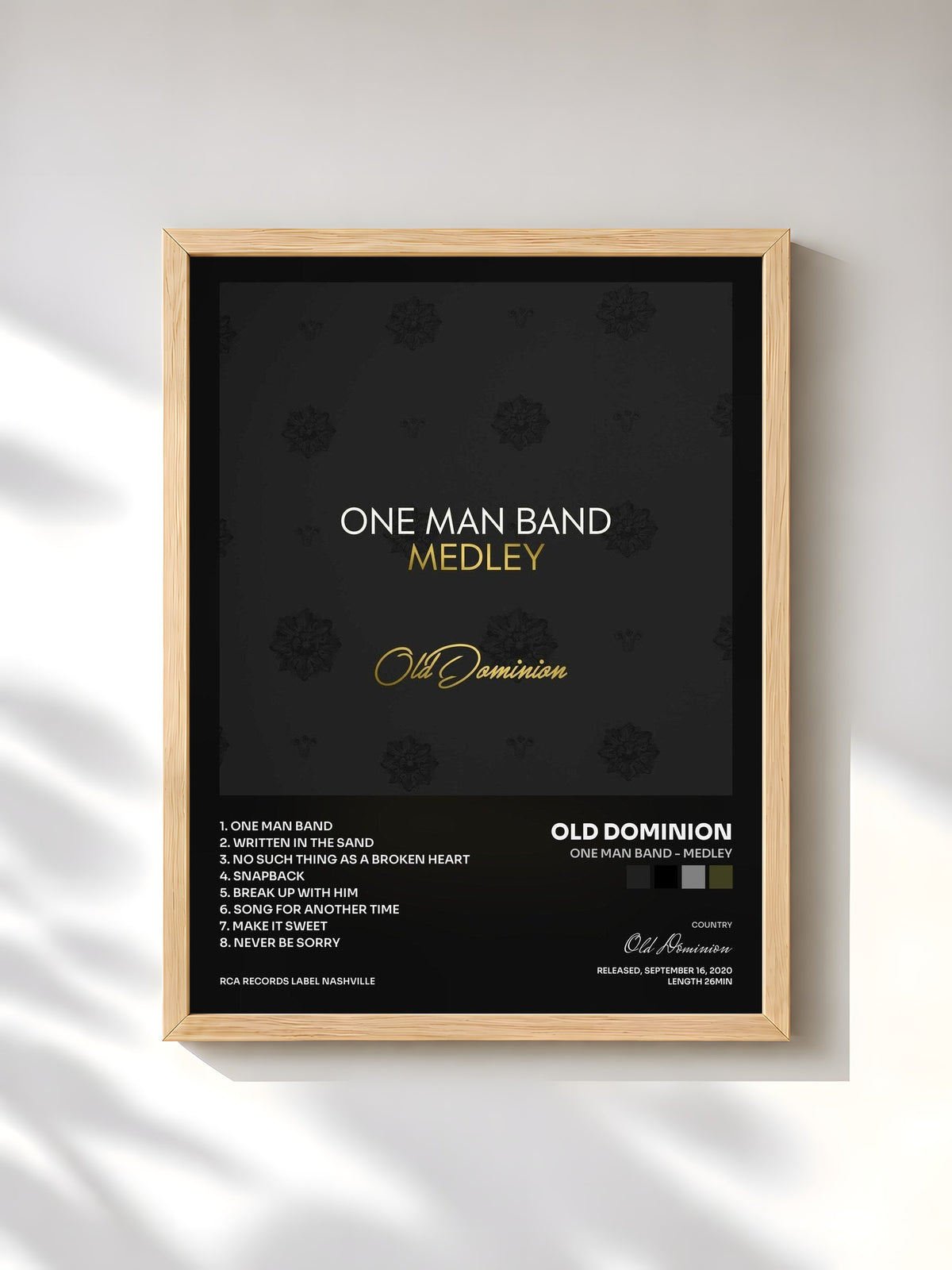 #bois Tableau de l'album One Man Band - Medley de Old Dominion, cadre en bois brut, imprimé et encadré en France