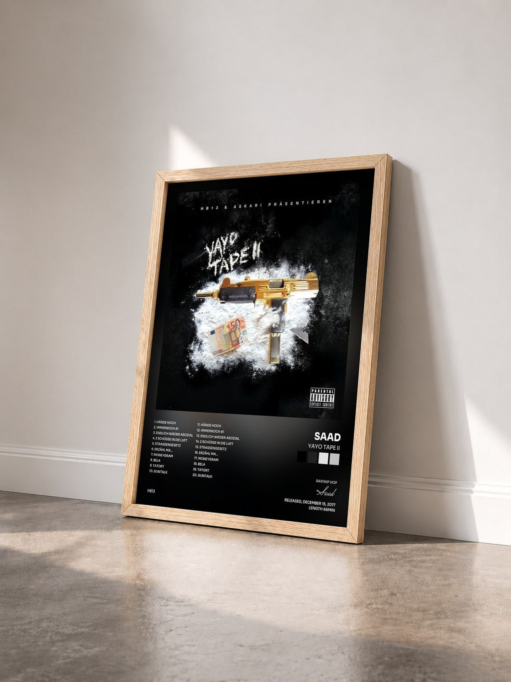 #bois Tableau de l'album Yayo Tape II de Saad vu de trois quarts, cadre en bois brut