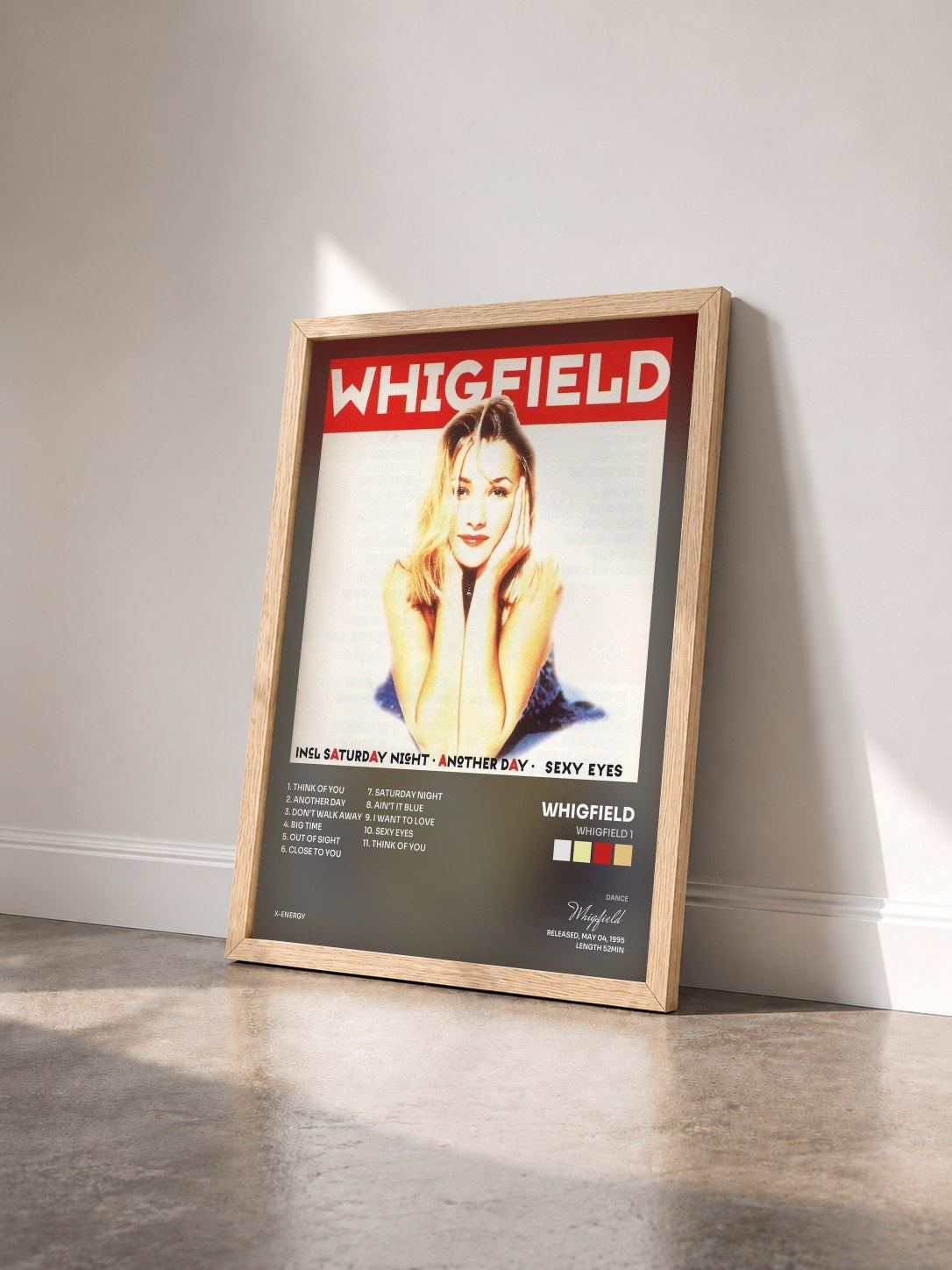 #bois Tableau de l'album Whigfield 1 de Whigfield vu de trois quarts, cadre en bois brut