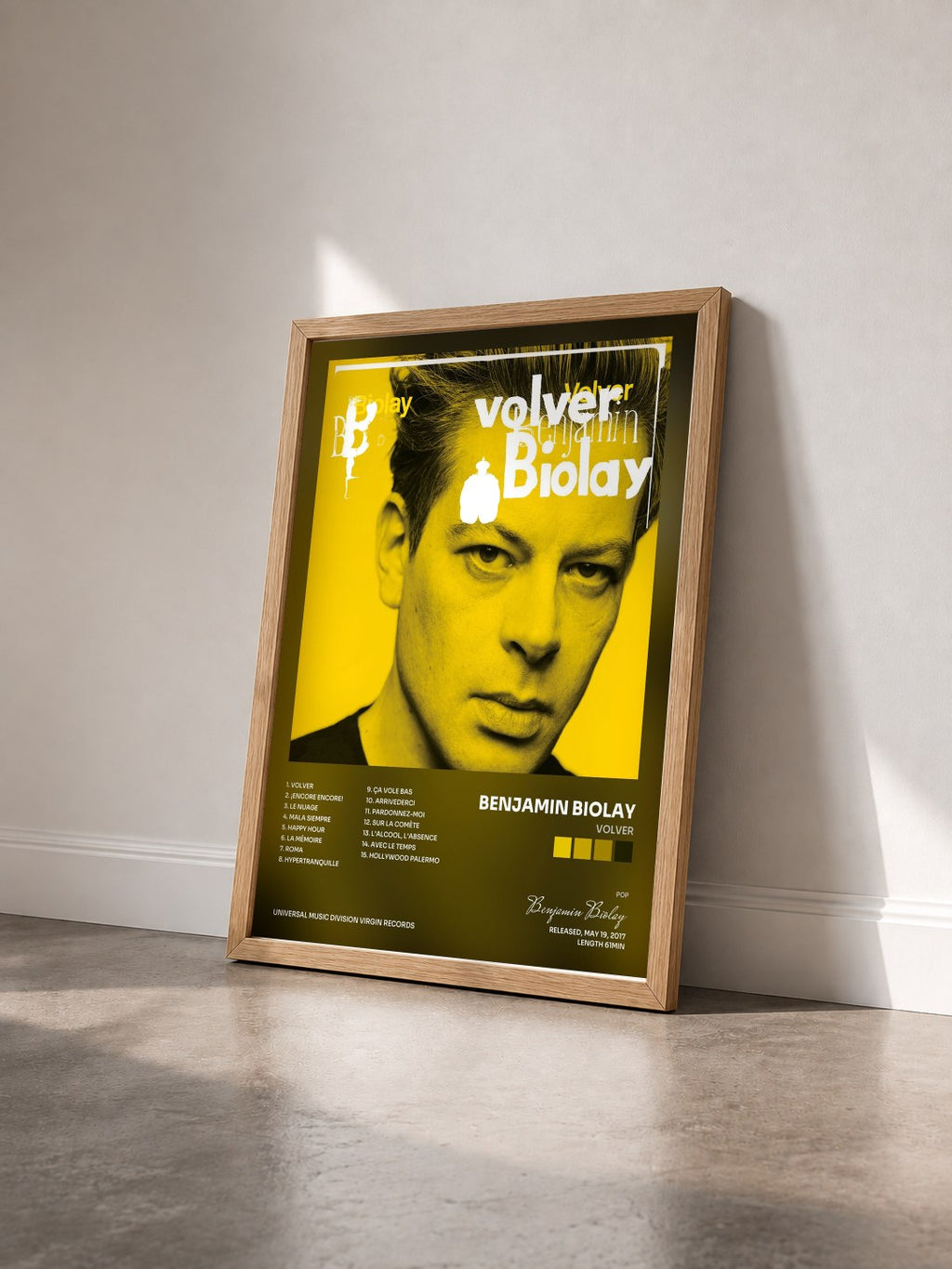 #bois Tableau de l'album Volver de Benjamin Biolay vu de trois quarts, cadre en bois brut