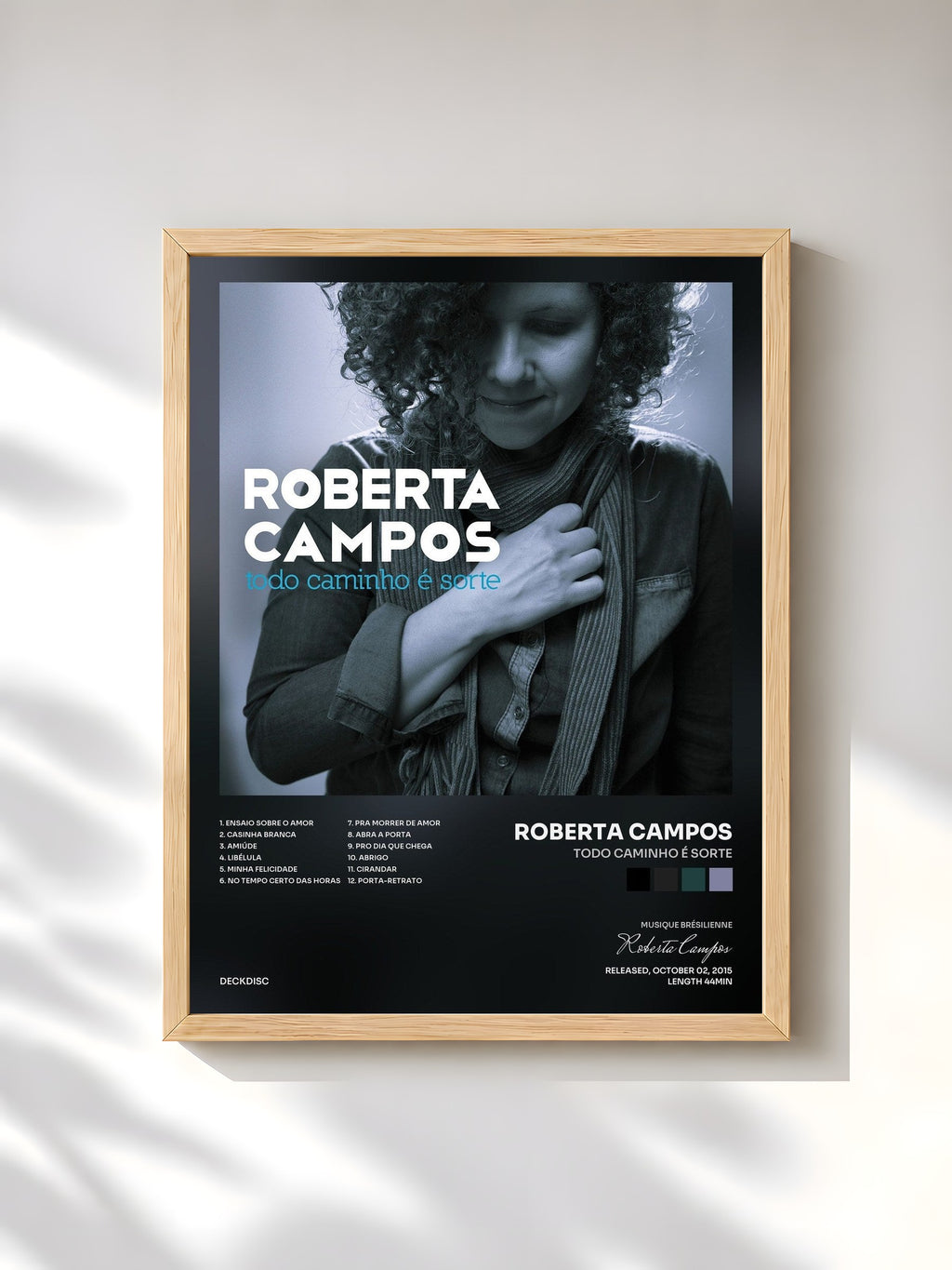 #bois Tableau de l'album Todo Caminho É Sorte de Roberta Campos, cadre en bois brut, imprimé et encadré en France