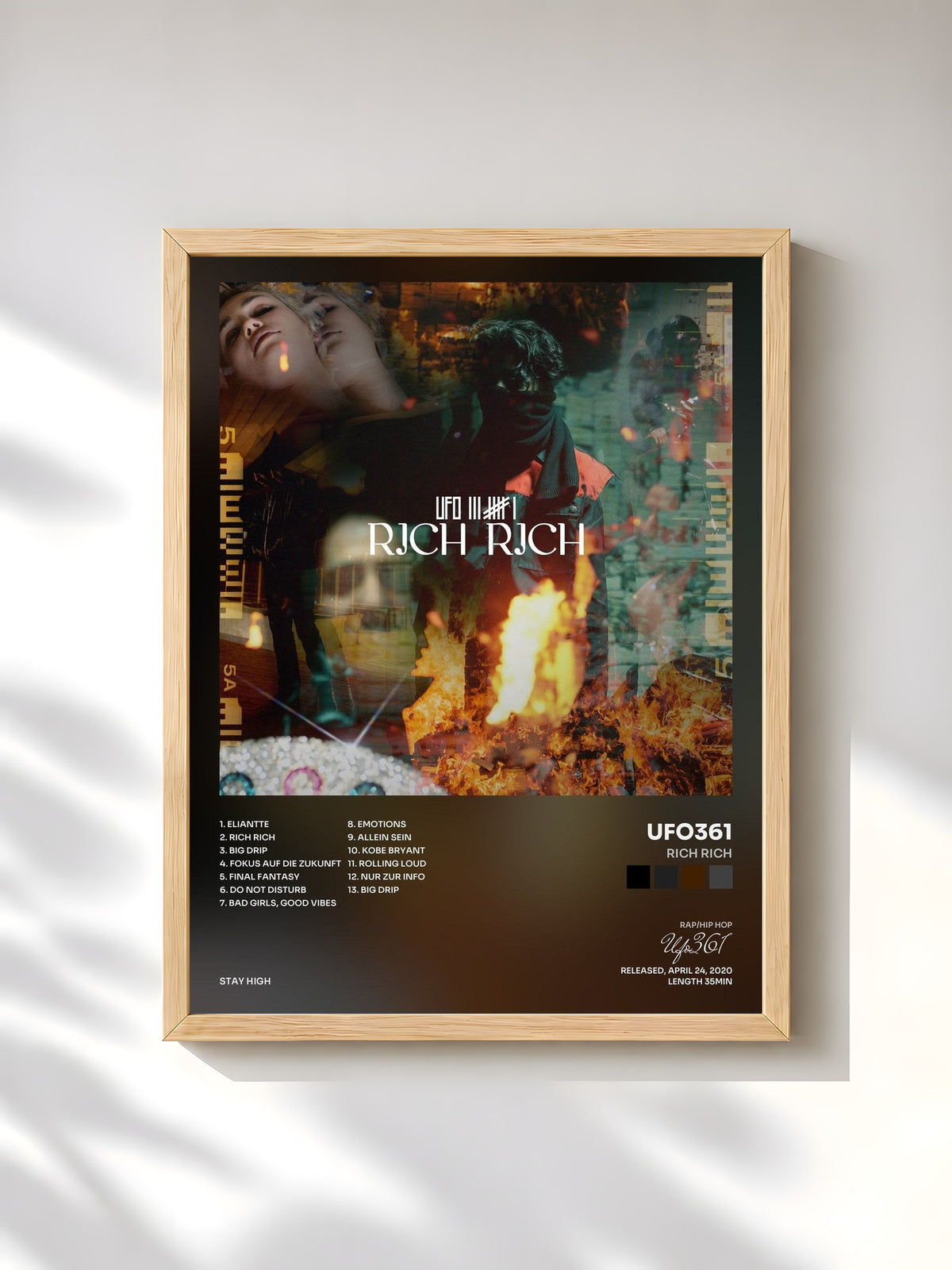 #bois Tableau de l'album Rich Rich de Ufo361, cadre en bois brut, imprimé et encadré en France