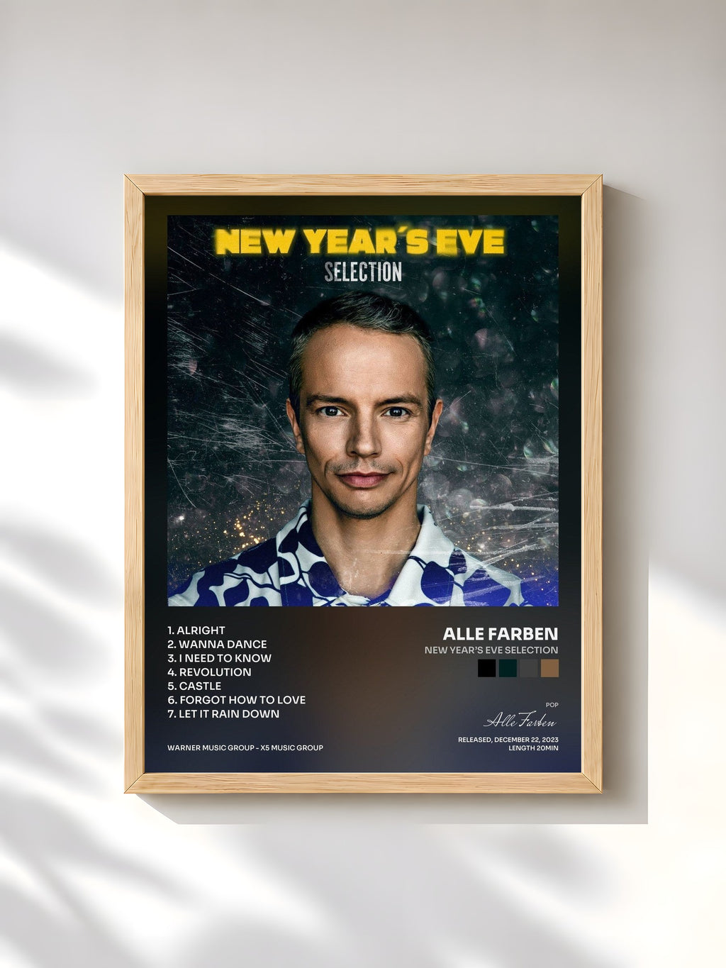 #bois Tableau de l'album New Year’s Eve Selection de Alle Farben, cadre en bois brut, imprimé et encadré en France