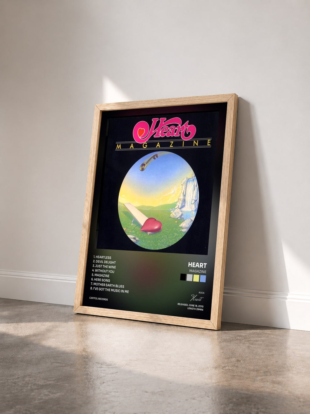 #bois Tableau de l'album Magazine de Heart vu de trois quarts, cadre en bois brut