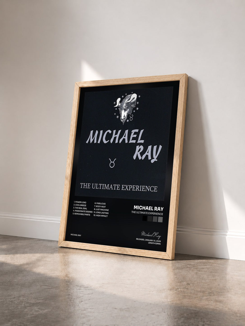 #bois Tableau de l'album The Ultimate Experience de Michael Ray vu de trois quarts, cadre en bois brut