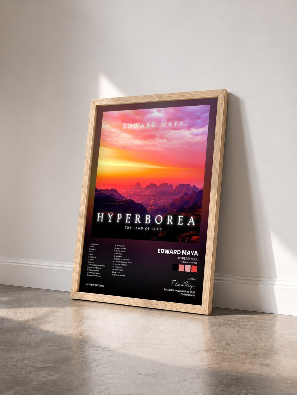#bois Tableau de l'album Hyperborea (The Land of Gods) de Edward Maya vu de trois quarts, cadre en bois brut