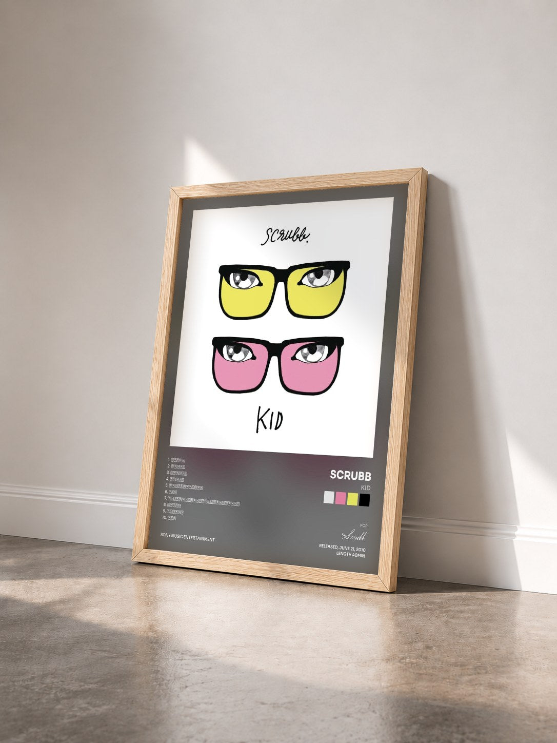 #bois Tableau de l'album KID de Scrubb vu de trois quarts, cadre en bois brut
