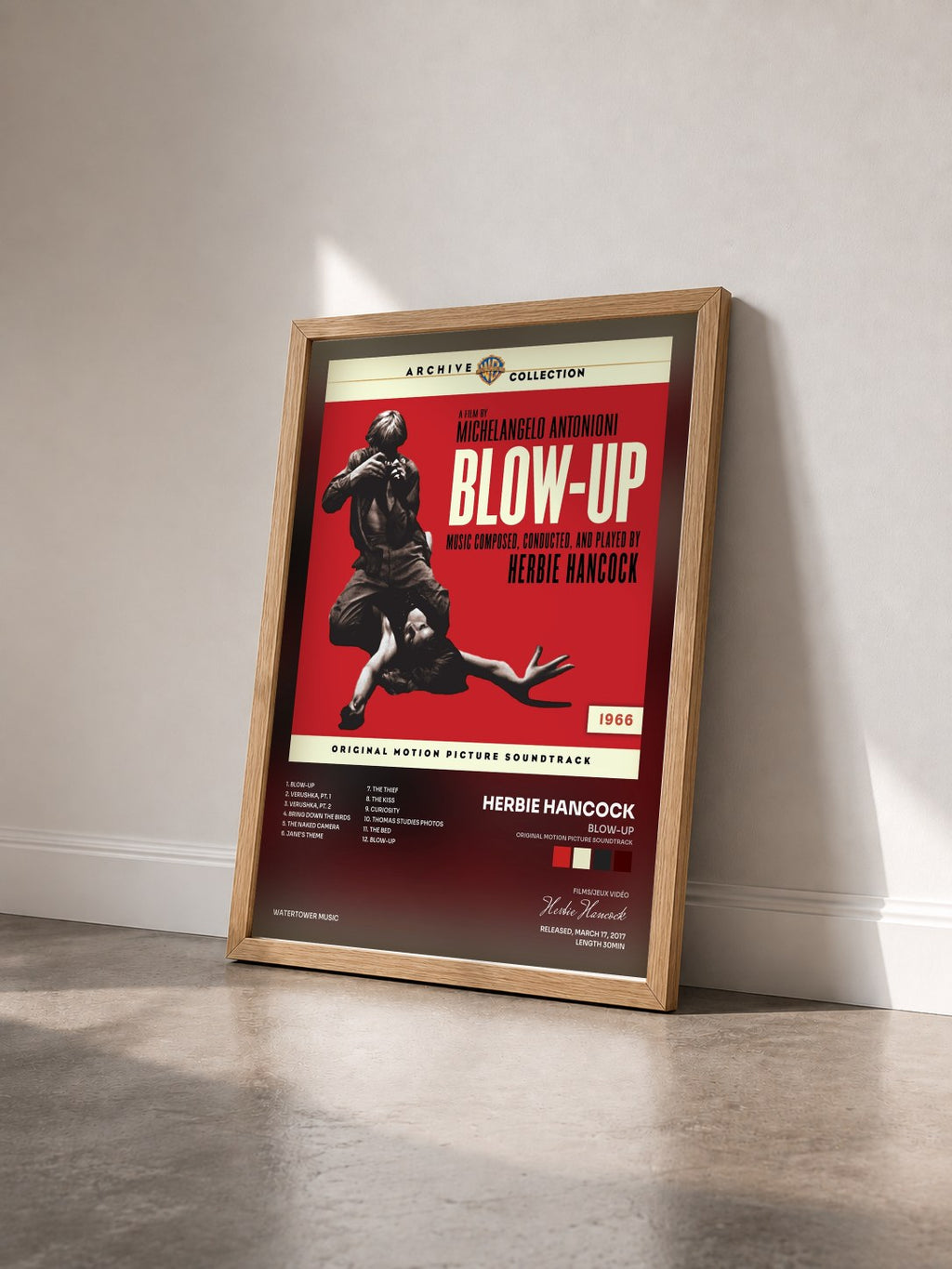 #bois Tableau de l'album Blow-Up (Original Motion Picture Soundtrack) de Herbie Hancock vu de trois quarts, cadre en bois brut