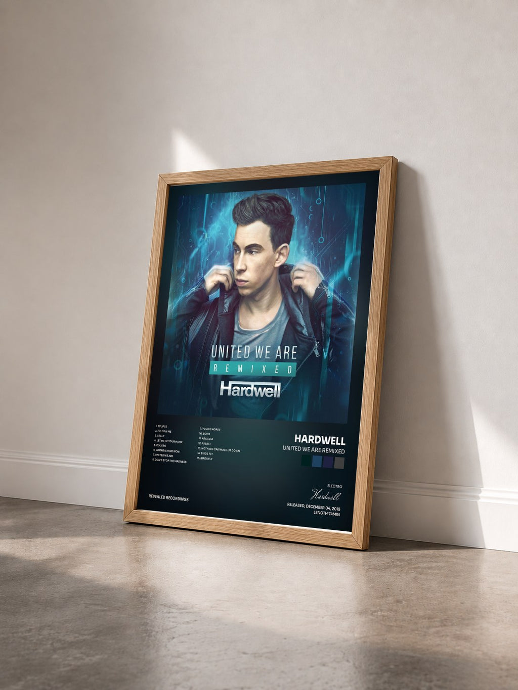 #bois Tableau de l'album United We Are Remixed de Hardwell vu de trois quarts, cadre en bois brut
