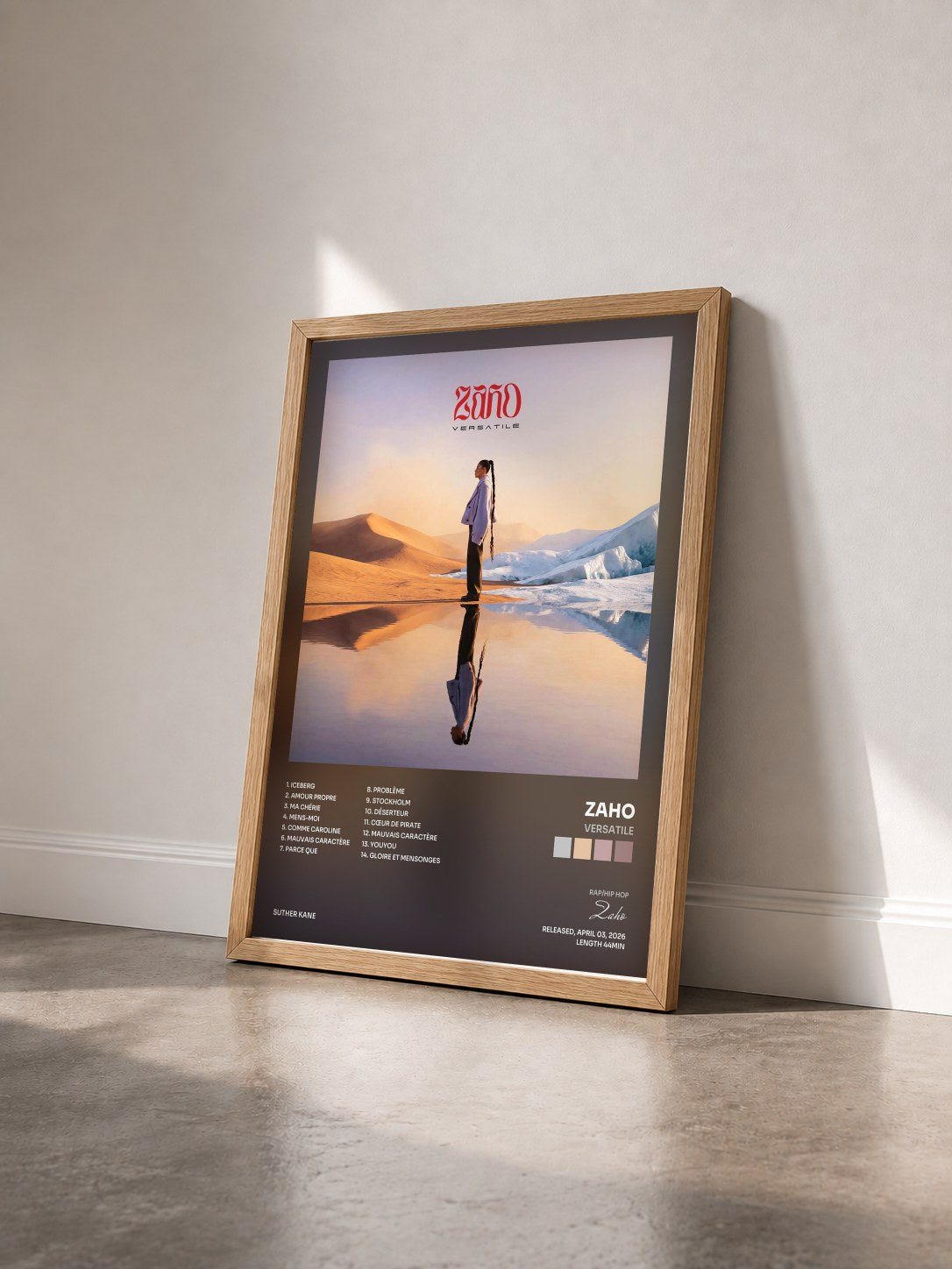 #bois Tableau de l'album VERSATILE de Zaho vu de trois quarts, cadre en bois brut