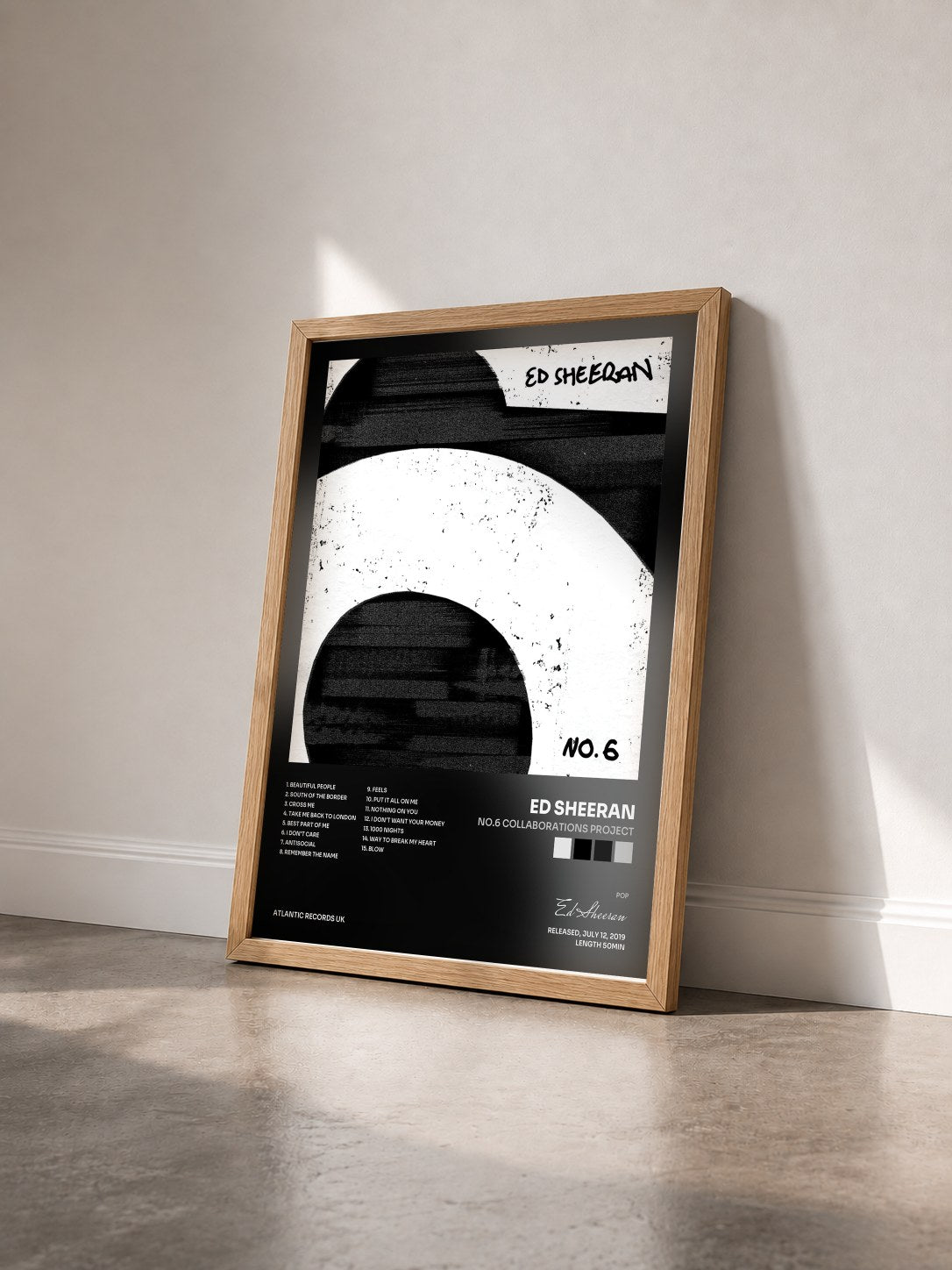 #bois Tableau de l'album No.6 Collaborations Project de Ed Sheeran vu de trois quarts, cadre en bois brut