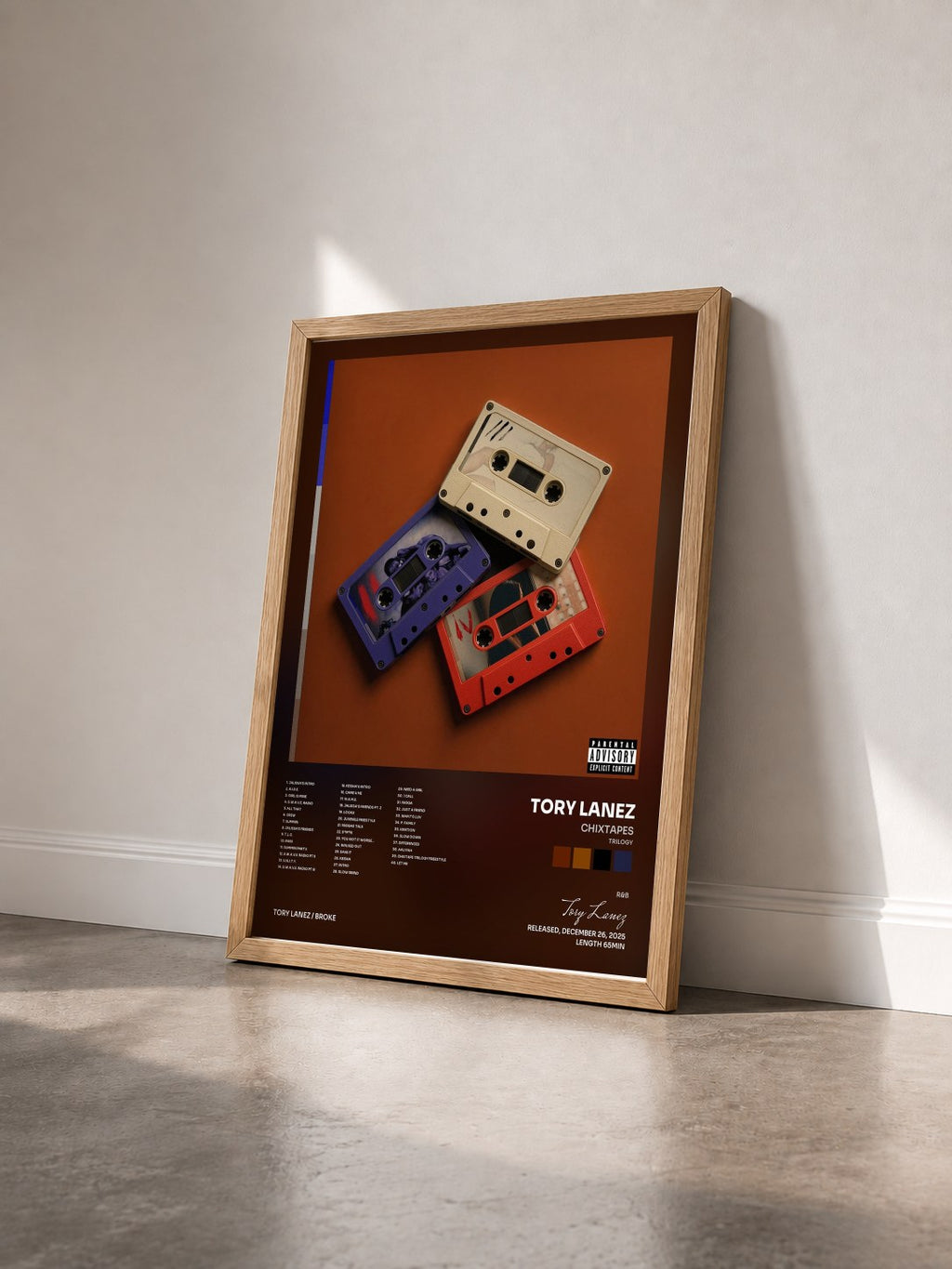 #bois Tableau de l'album Chixtapes (Trilogy) de Tory Lanez vu de trois quarts, cadre en bois brut