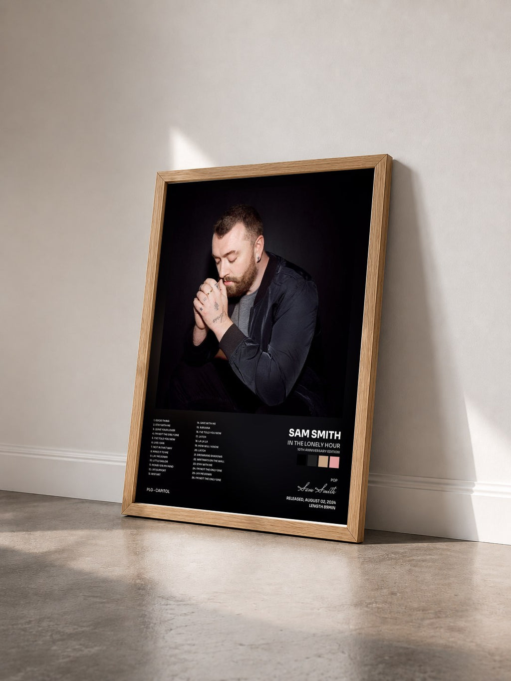 #bois Tableau de l'album In The Lonely Hour (10th Anniversary Edition) de Sam Smith vu de trois quarts, cadre en bois brut