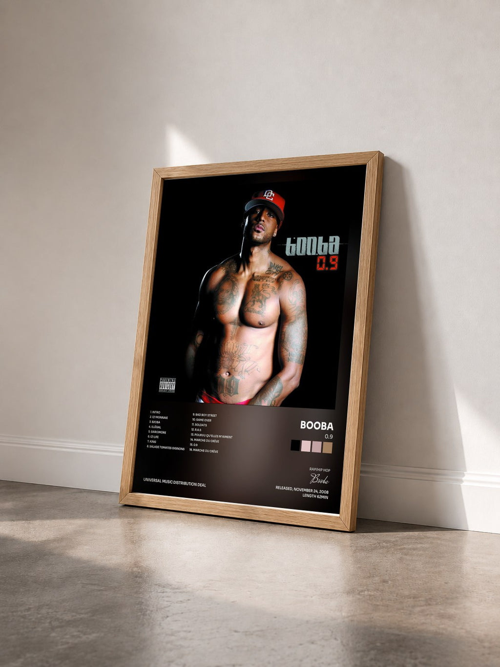 #bois Tableau de l'album 0.9 de Booba vu de trois quarts, cadre en bois brut