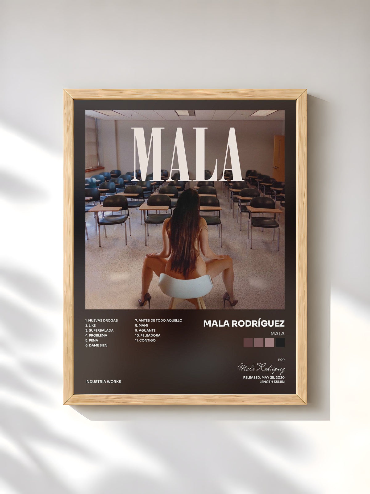 #bois Tableau de l'album MALA de Mala Rodríguez, cadre en bois brut, imprimé et encadré en France