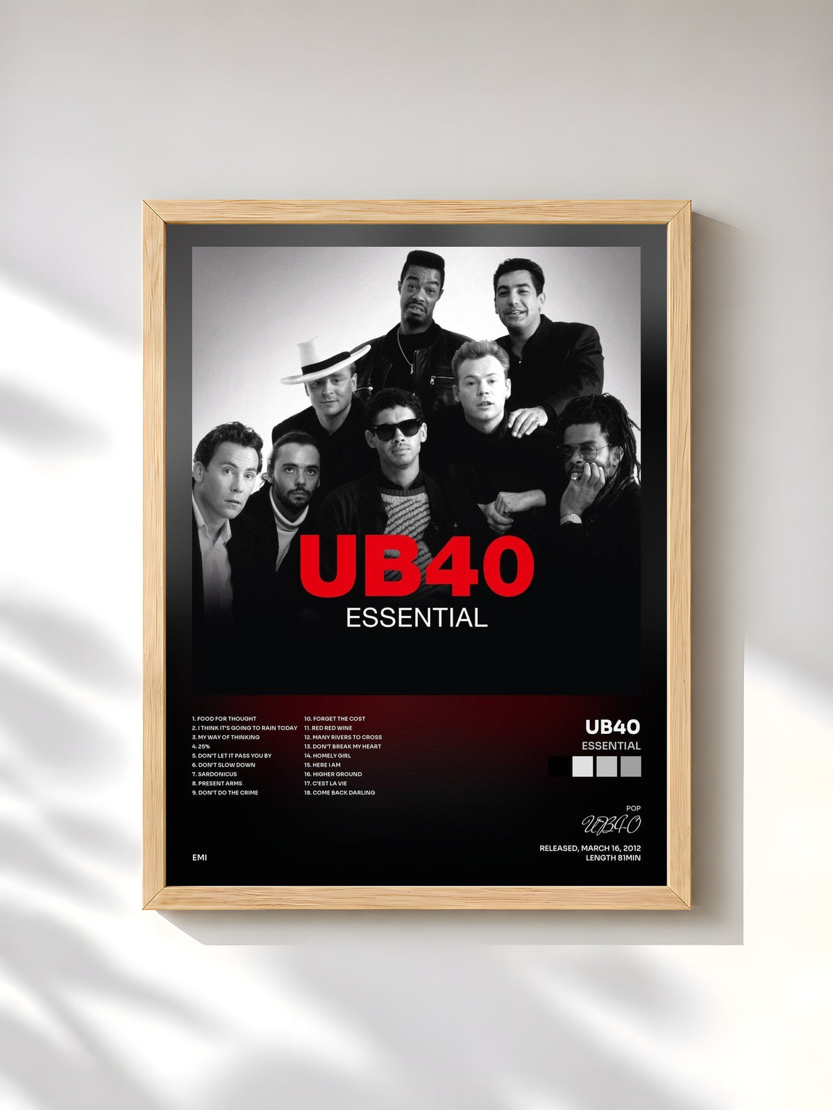 #bois Tableau de l'album Essential de UB40, cadre en bois brut, imprimé et encadré en France