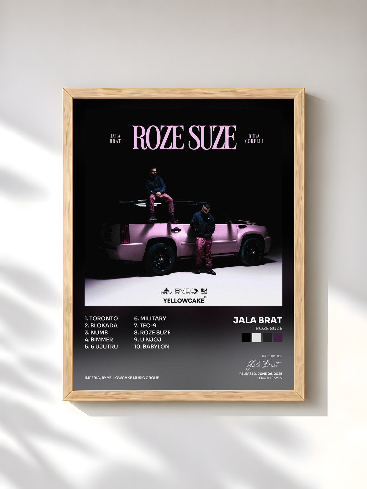 #bois Tableau de l'album Roze Suze de Jala Brat, cadre en bois brut, imprimé et encadré en France