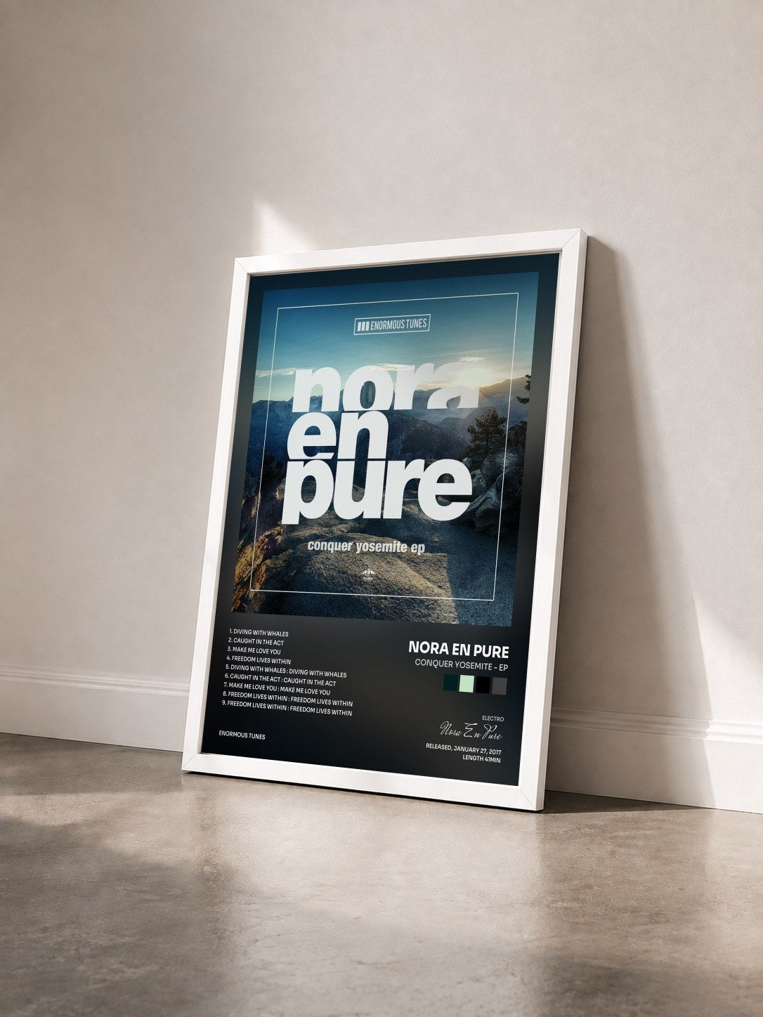 #blanc Tableau de l'album Conquer Yosemite - EP de Nora En Pure vu de trois quarts, cadre blanc