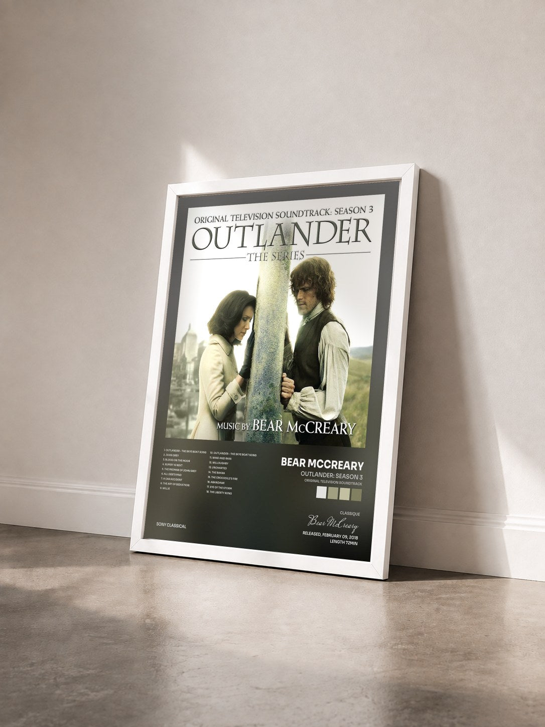 #blanc Tableau de l'album Outlander: Season 3 (Original Television Soundtrack) de Bear McCreary vu de trois quarts, cadre blanc