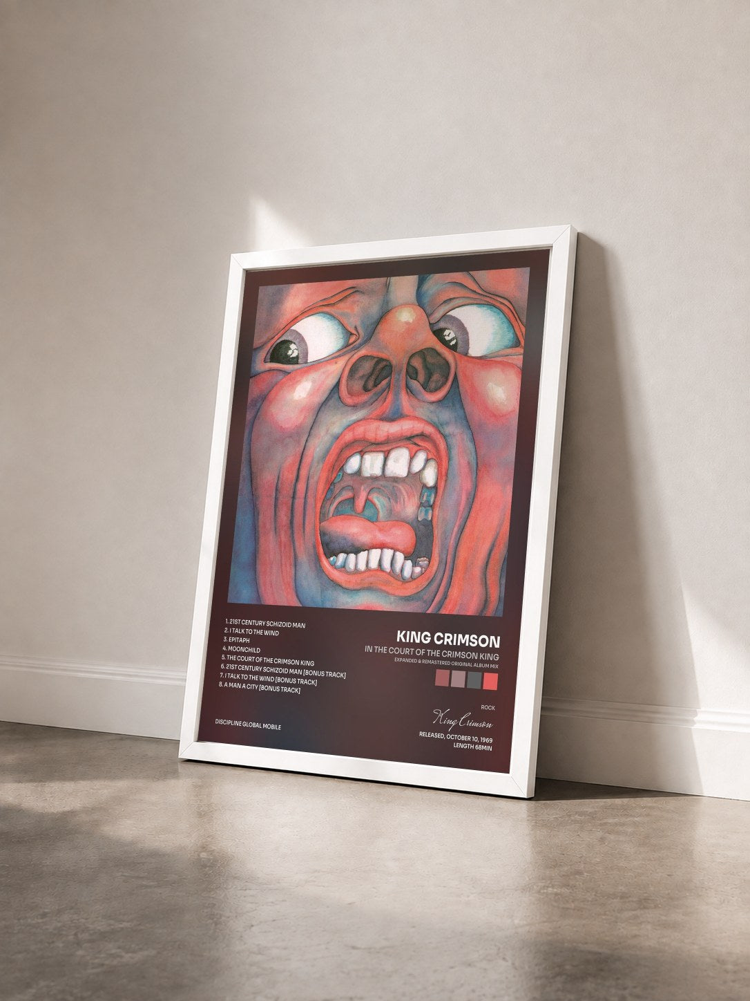 #blanc Tableau de l'album In The Court Of The Crimson King (Expanded & Remastered Original Album Mix) de King Crimson vu de trois quarts, cadre blanc