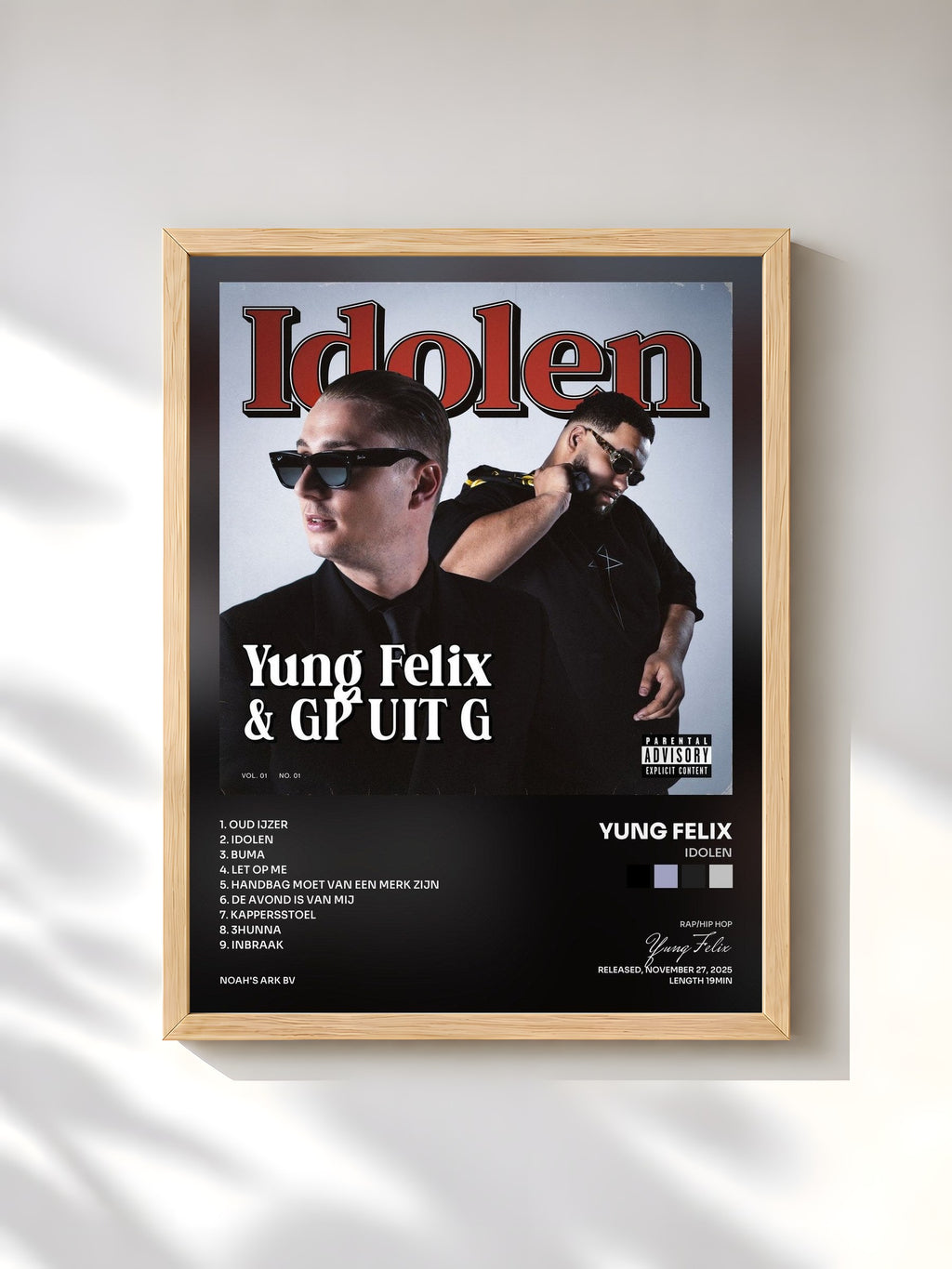 #bois Tableau de l'album Idolen de Yung Felix, cadre en bois brut, imprimé et encadré en France