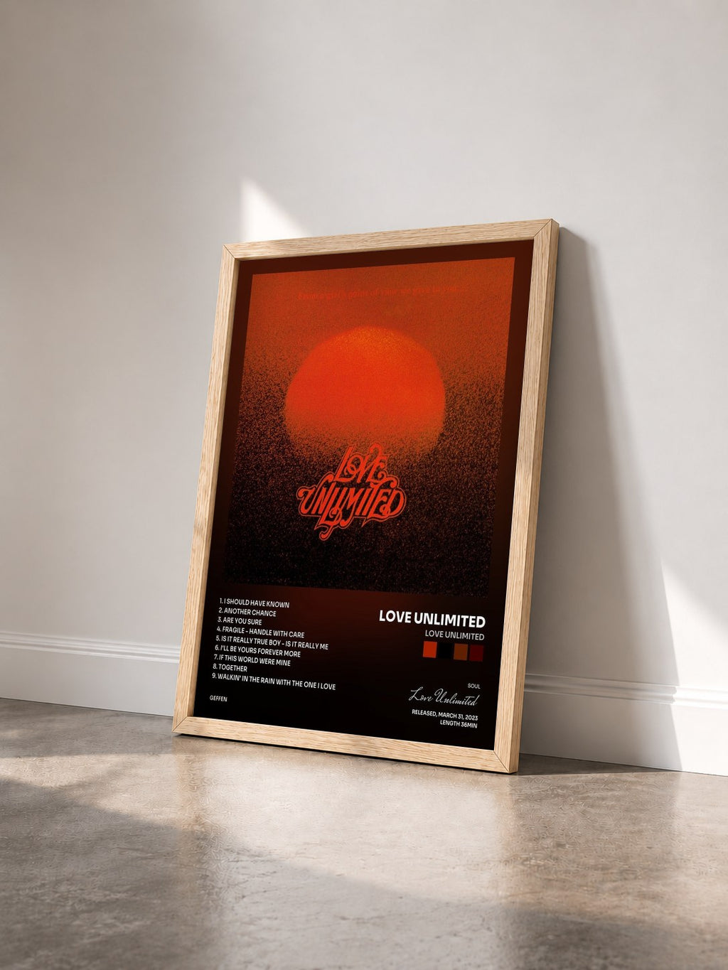 #bois Tableau de l'album Love Unlimited de Love Unlimited vu de trois quarts, cadre en bois brut