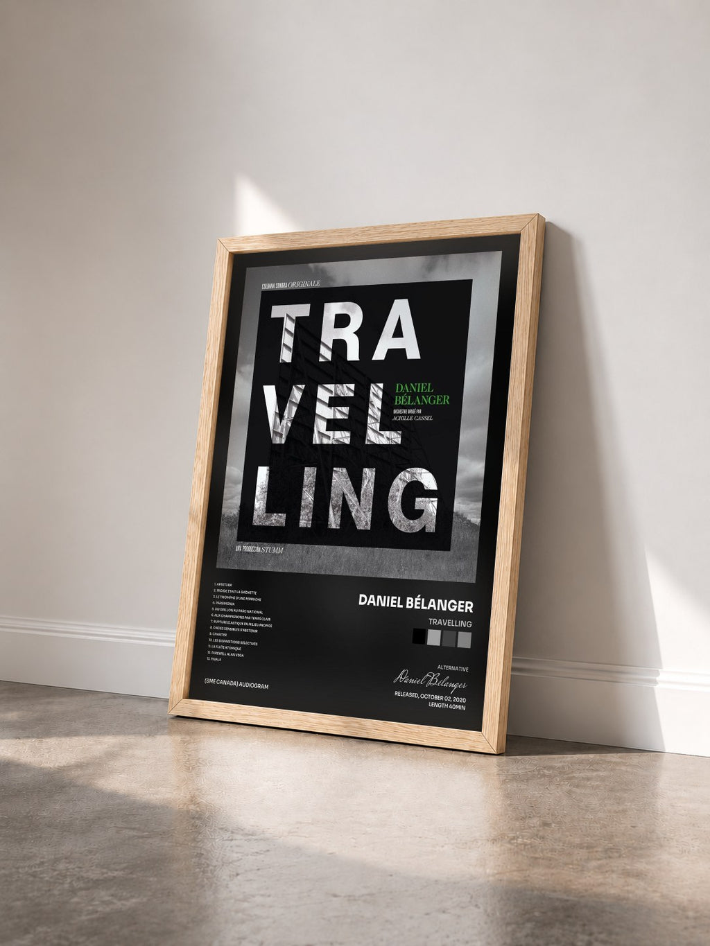 #bois Tableau de l'album Travelling de Daniel Bélanger vu de trois quarts, cadre en bois brut