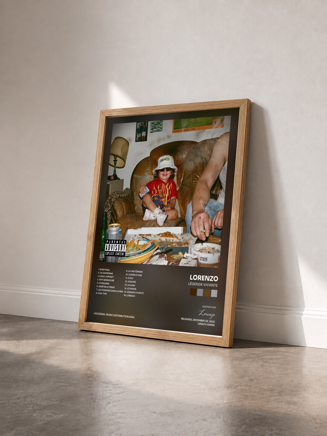 #bois Tableau de l'album Légende Vivante de Lorenzo vu de trois quarts, cadre en bois brut