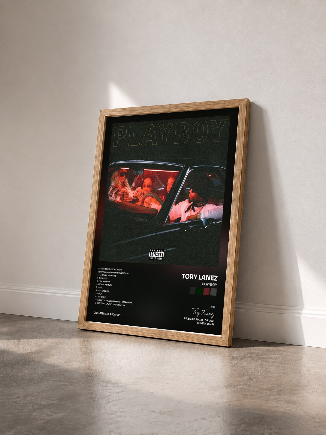 #bois Tableau de l'album PLAYBOY de Tory Lanez vu de trois quarts, cadre en bois brut