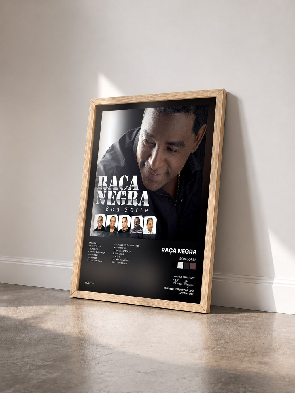 #bois Tableau de l'album Boa Sorte de Raça Negra vu de trois quarts, cadre en bois brut