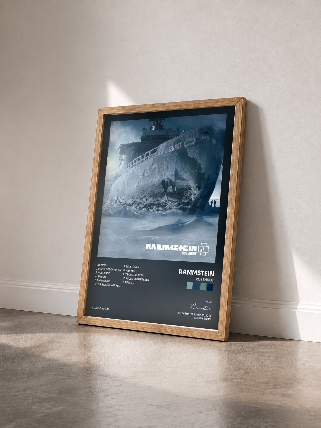 #bois Tableau de l'album Rosenrot de Rammstein vu de trois quarts, cadre en bois brut