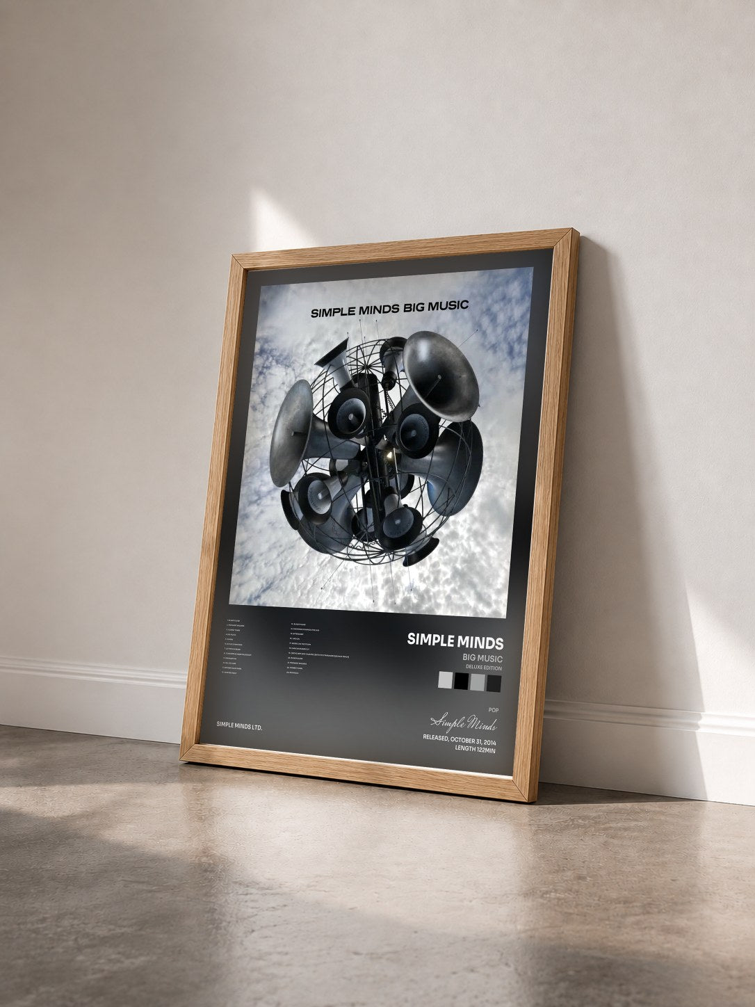 #bois Tableau de l'album Big Music (Deluxe Edition) de Simple Minds vu de trois quarts, cadre en bois brut