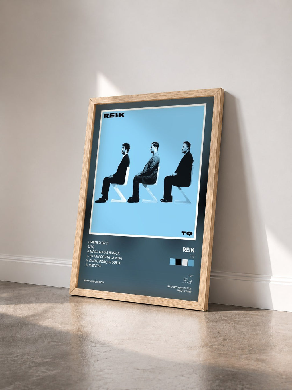 #bois Tableau de l'album TQ de Reik vu de trois quarts, cadre en bois brut