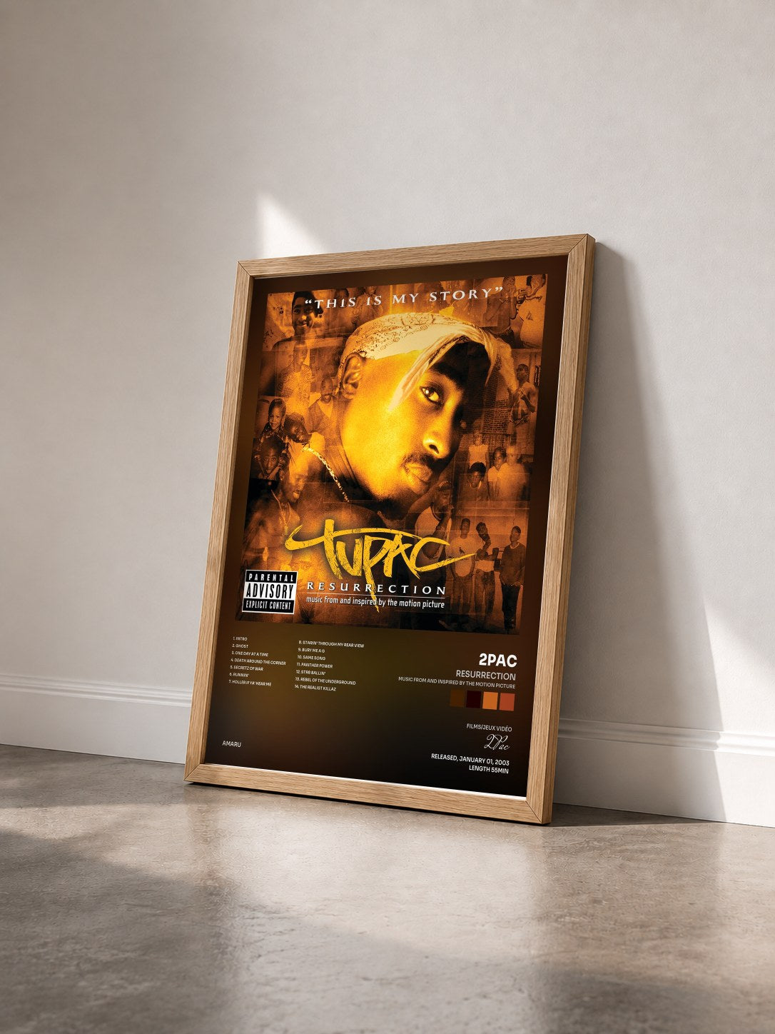 #bois Tableau de l'album Resurrection (Music From And Inspired By The Motion Picture) de 2Pac vu de trois quarts, cadre en bois brut