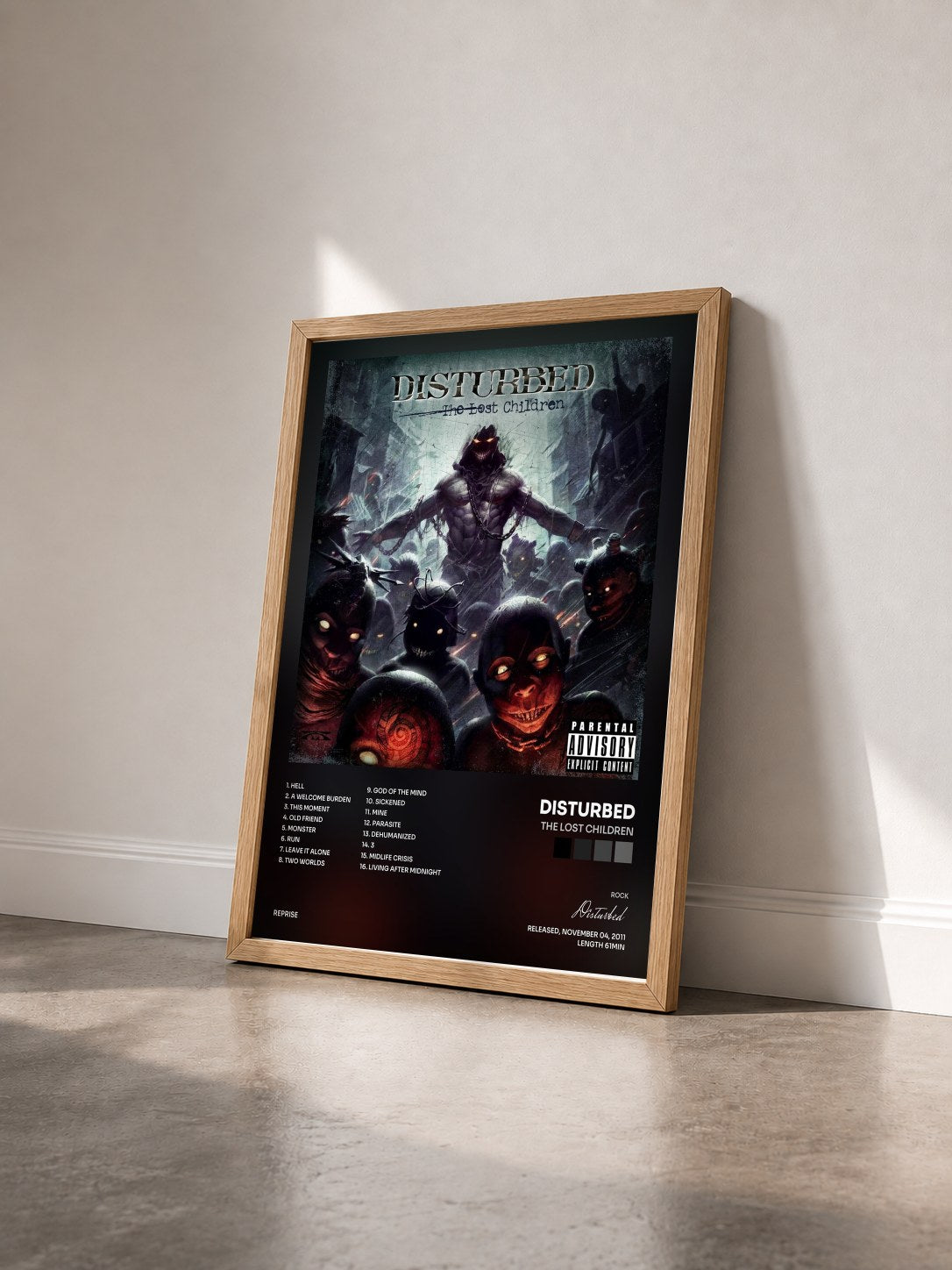 #bois Tableau de l'album The Lost Children de Disturbed vu de trois quarts, cadre en bois brut