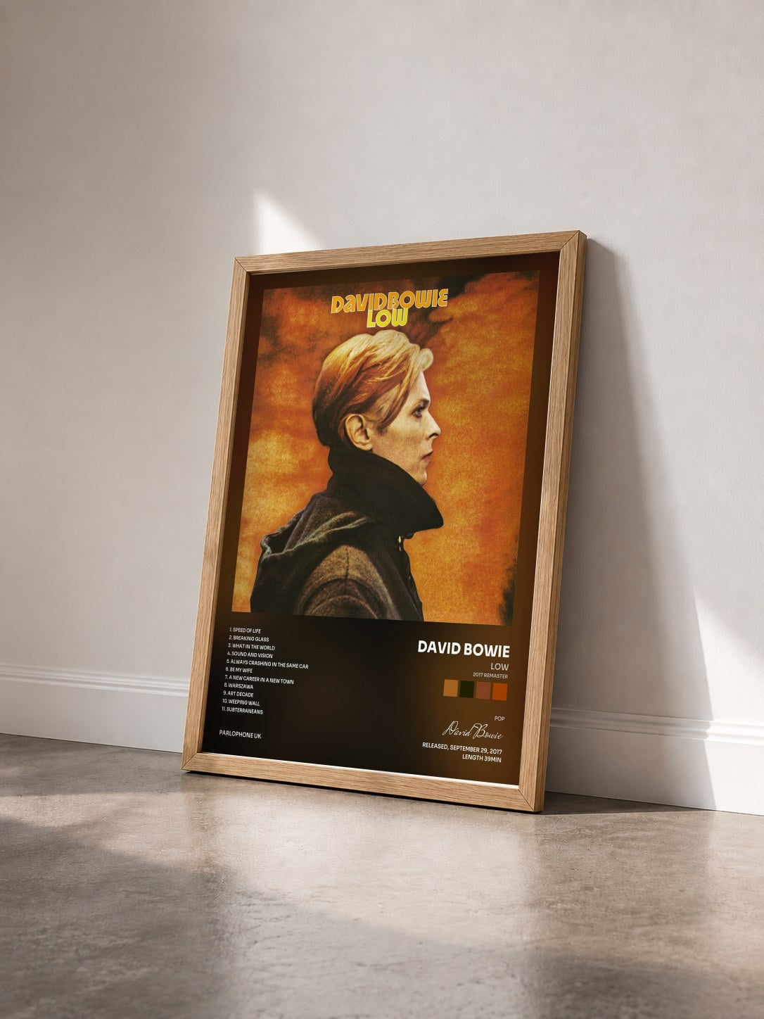 #bois Tableau de l'album Low (2017 Remaster) de David Bowie vu de trois quarts, cadre en bois brut
