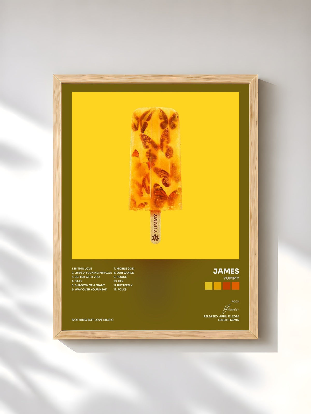 #bois Tableau de l'album Yummy de James, cadre en bois brut, imprimé et encadré en France